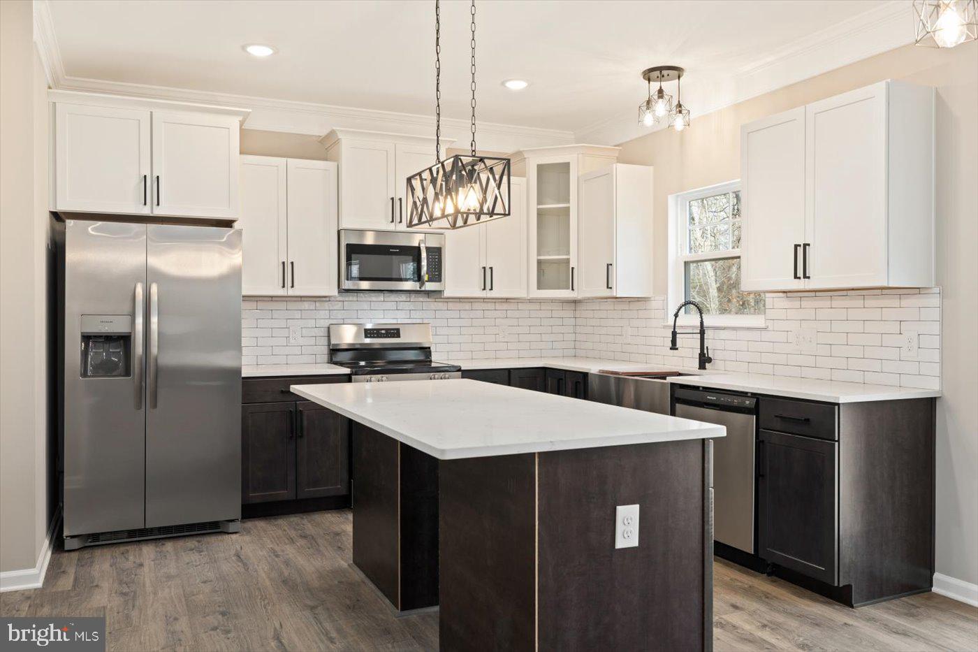 LAKE WILDERNESS - Residential