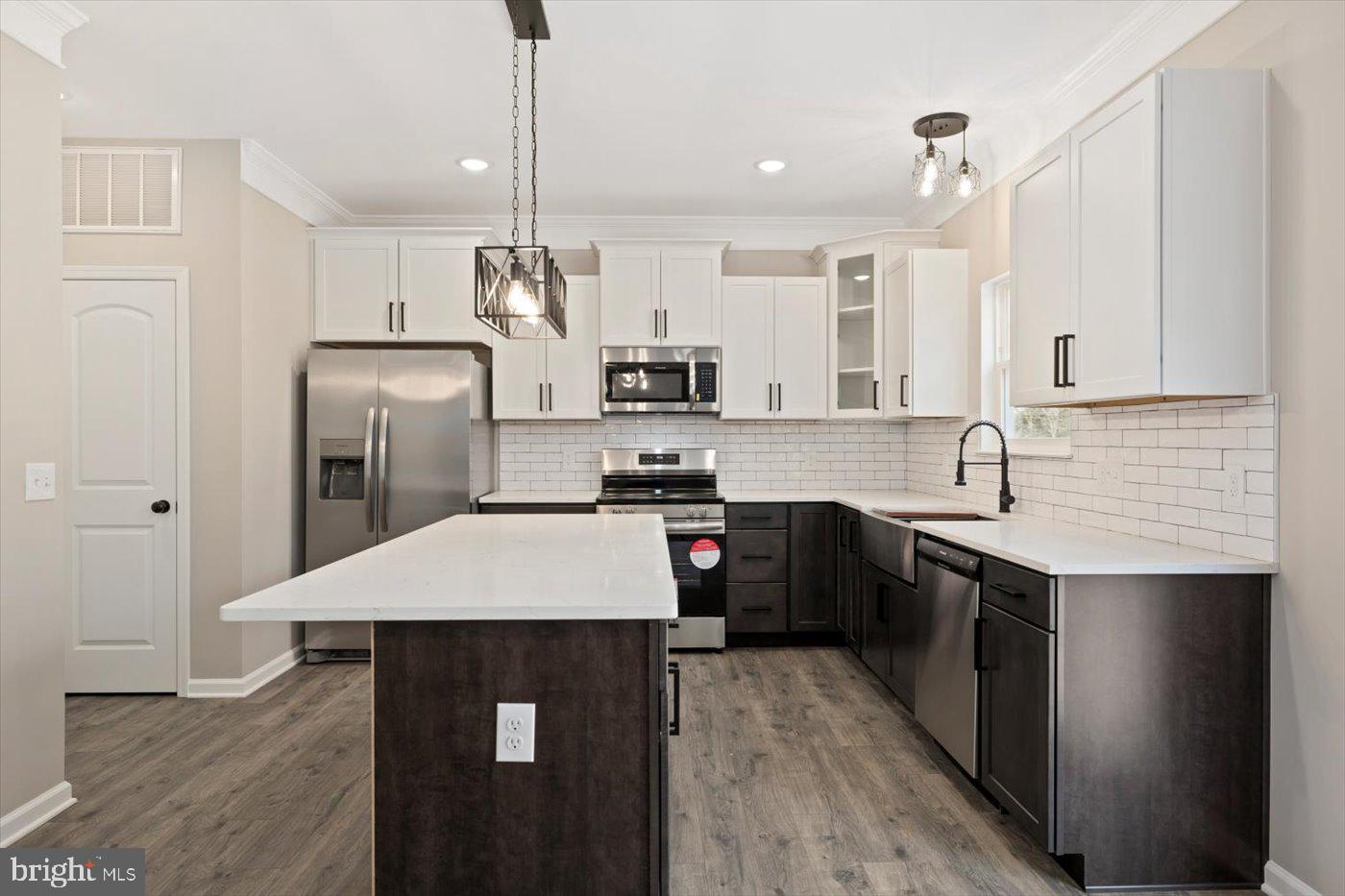 LAKE WILDERNESS - Residential