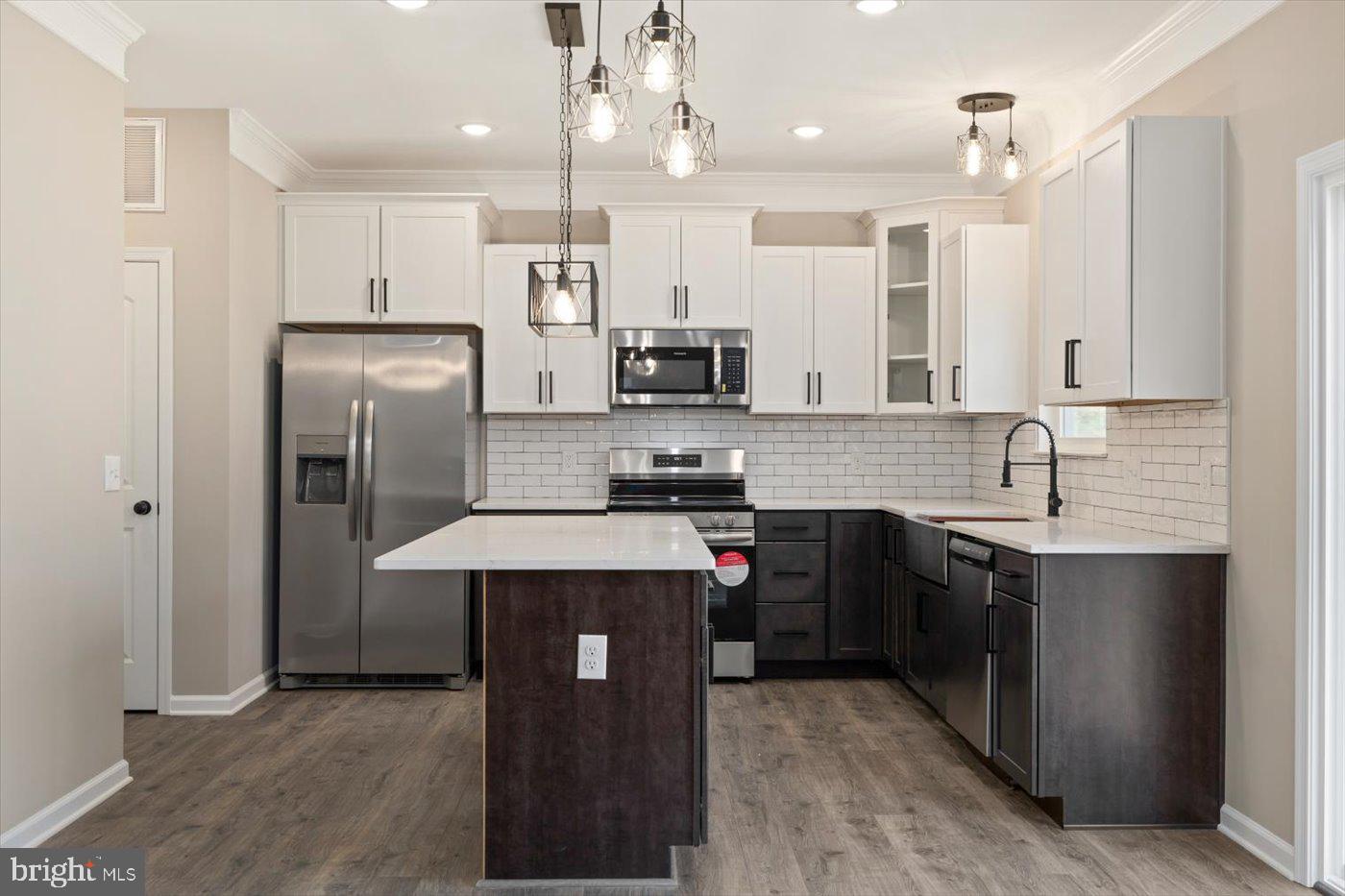 LAKE WILDERNESS - Residential