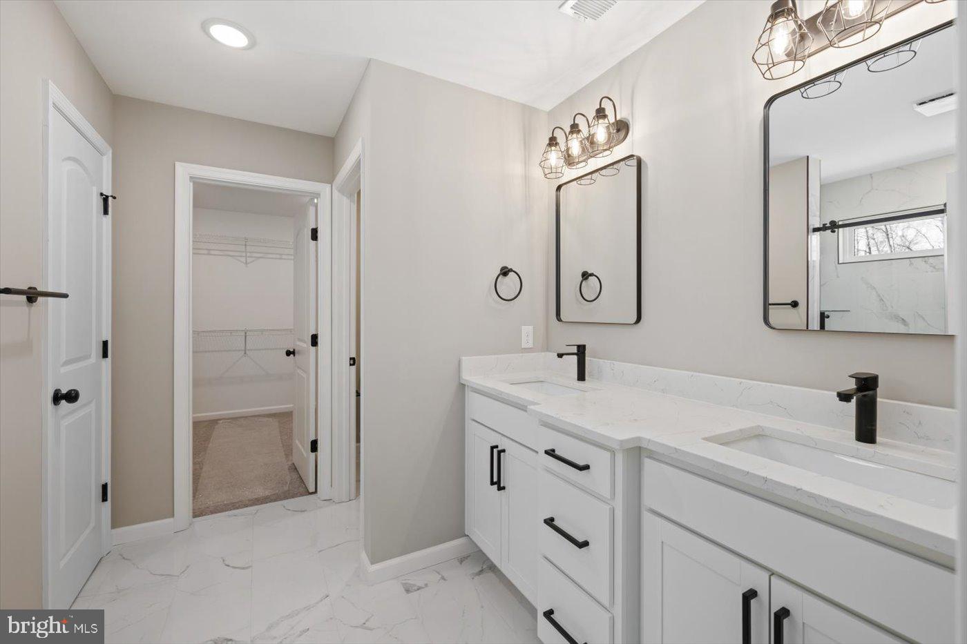 LAKE WILDERNESS - Residential