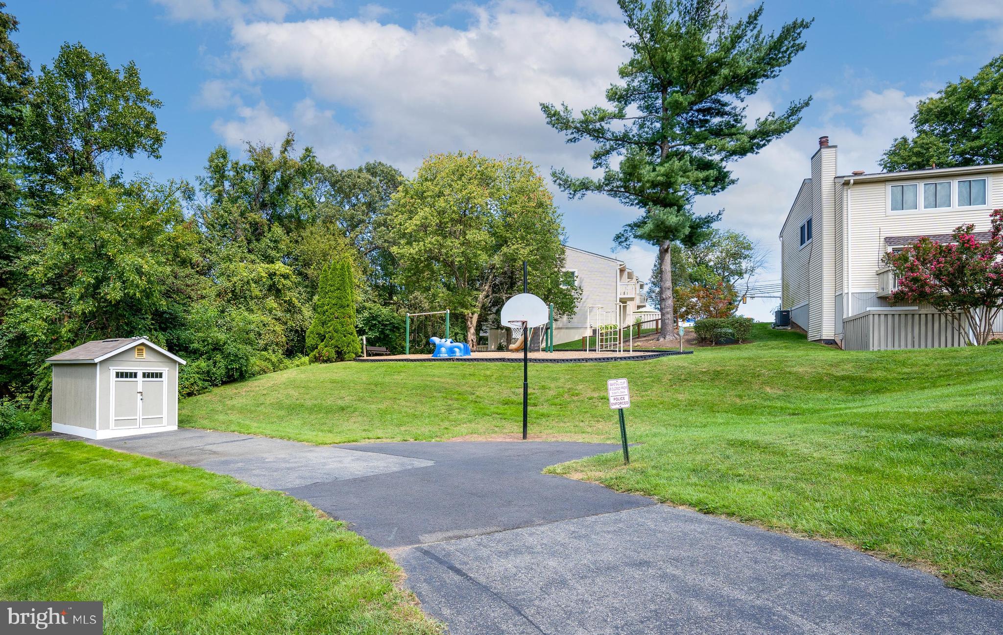 BENTLEY VILLAGE - Residential