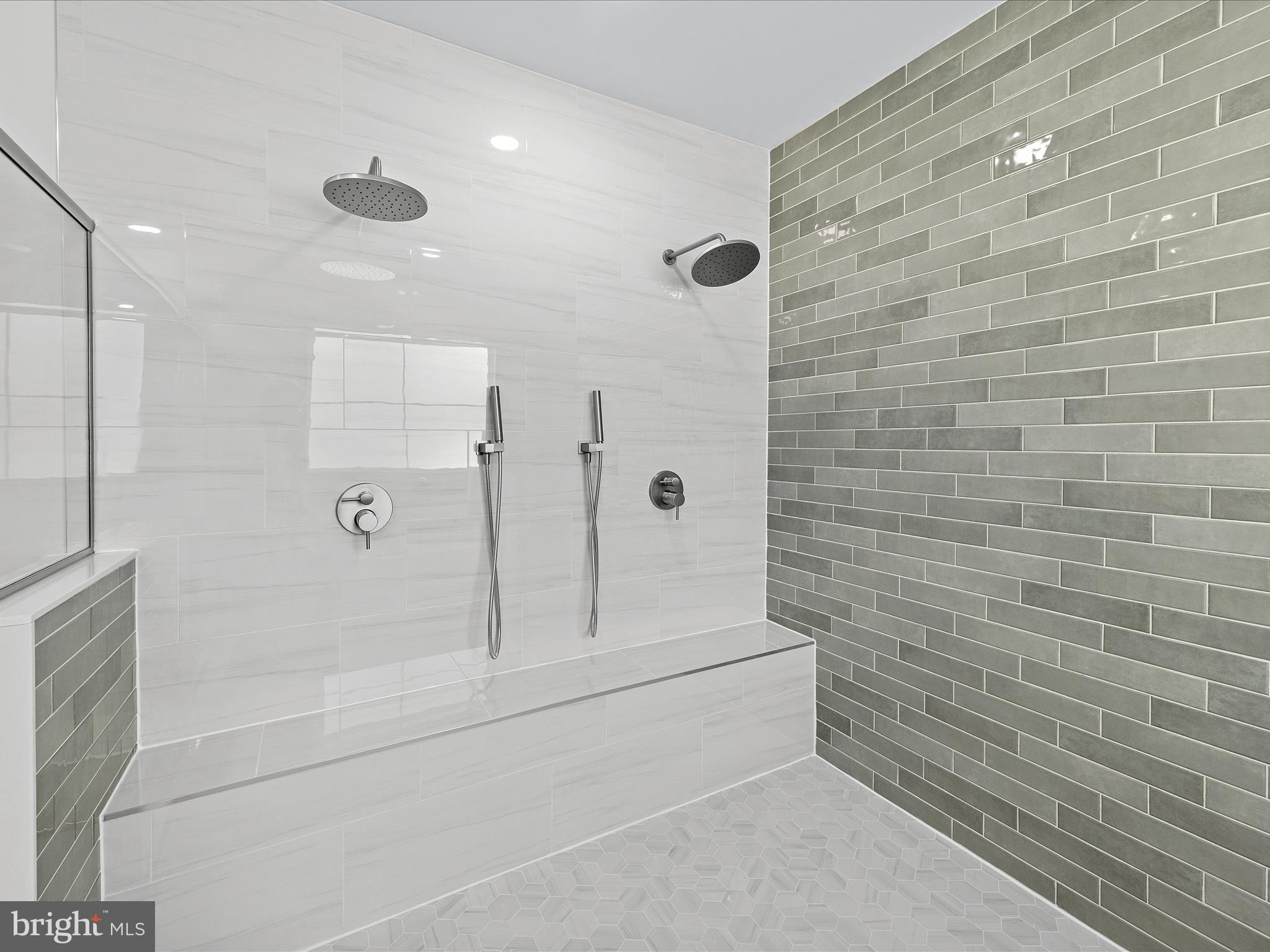 RIVERS END - Residential