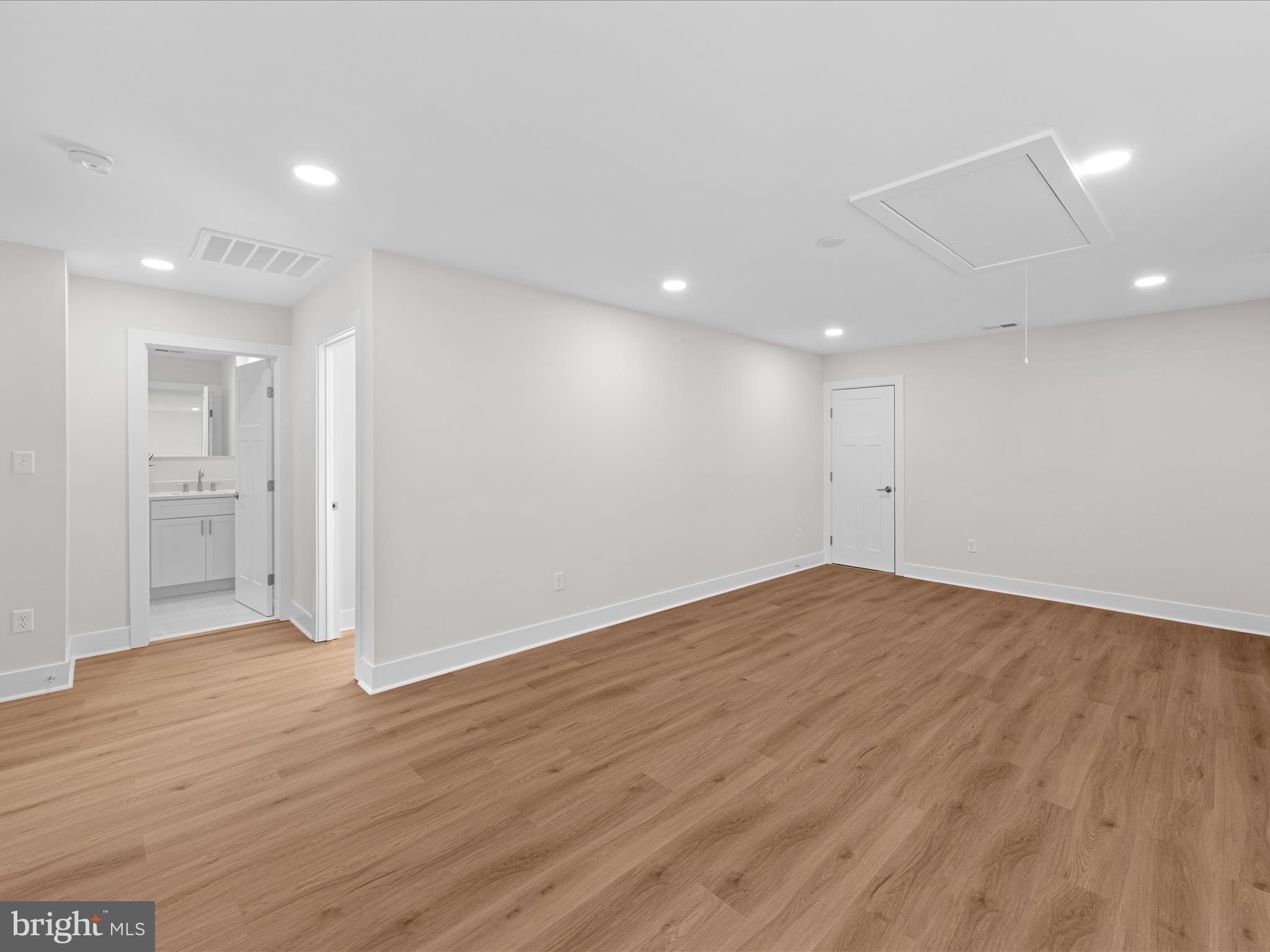 RIVERS END - Residential