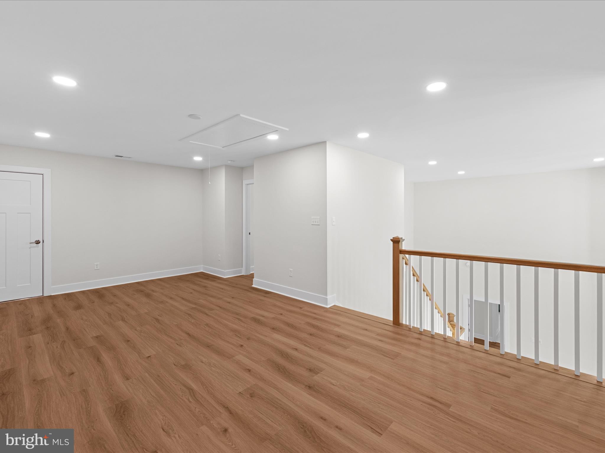 RIVERS END - Residential