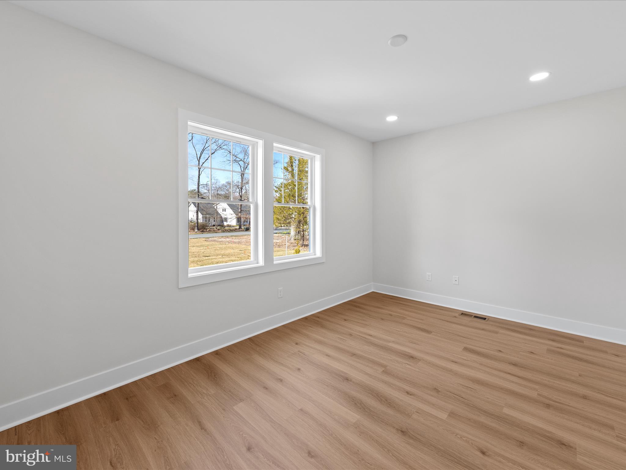 RIVERS END - Residential