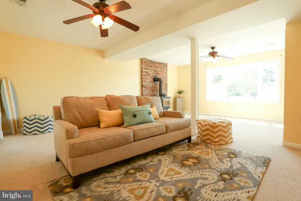 318 Castle Marina Road, Chester, MD 21619