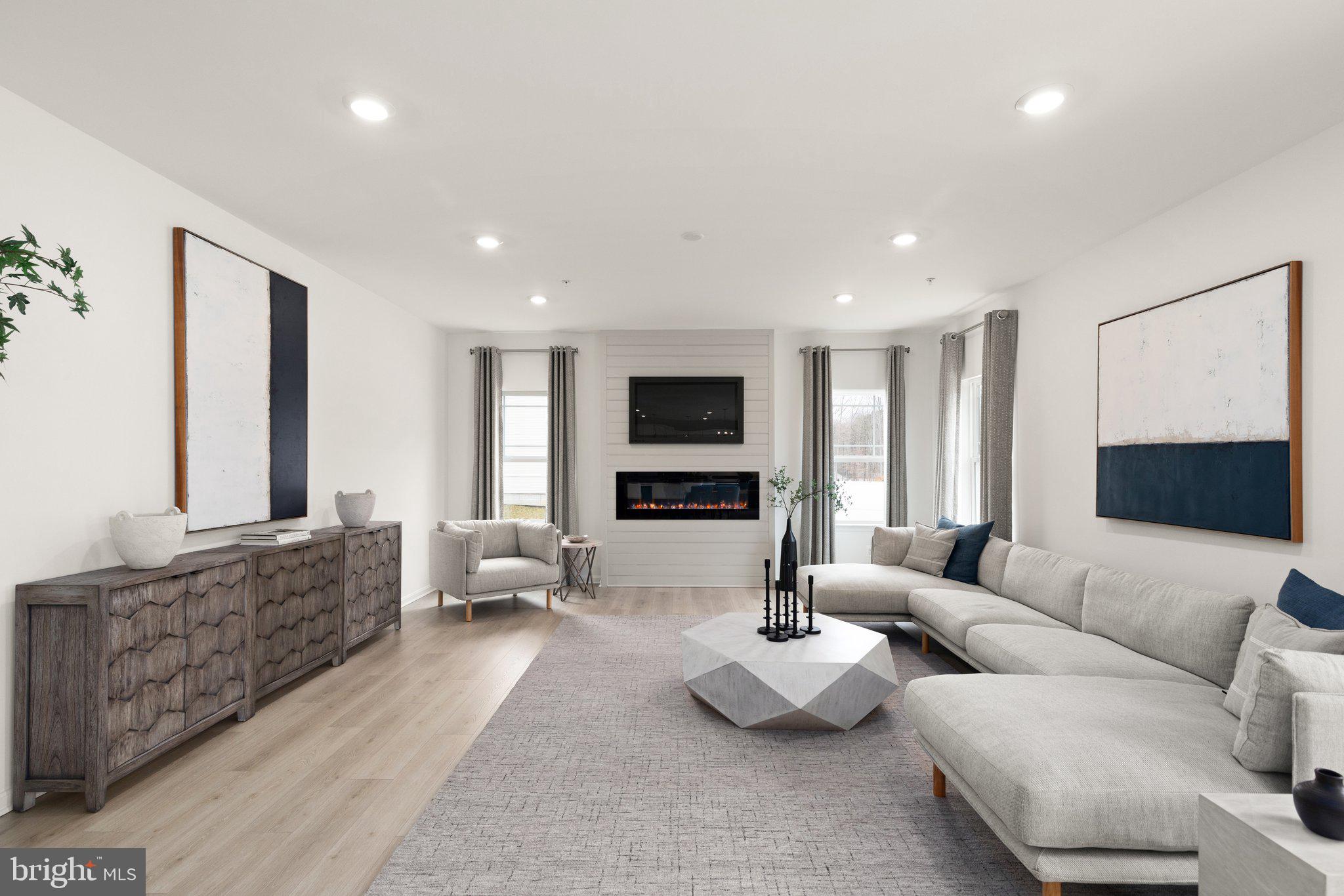 TRIMBLE HILLS - Residential