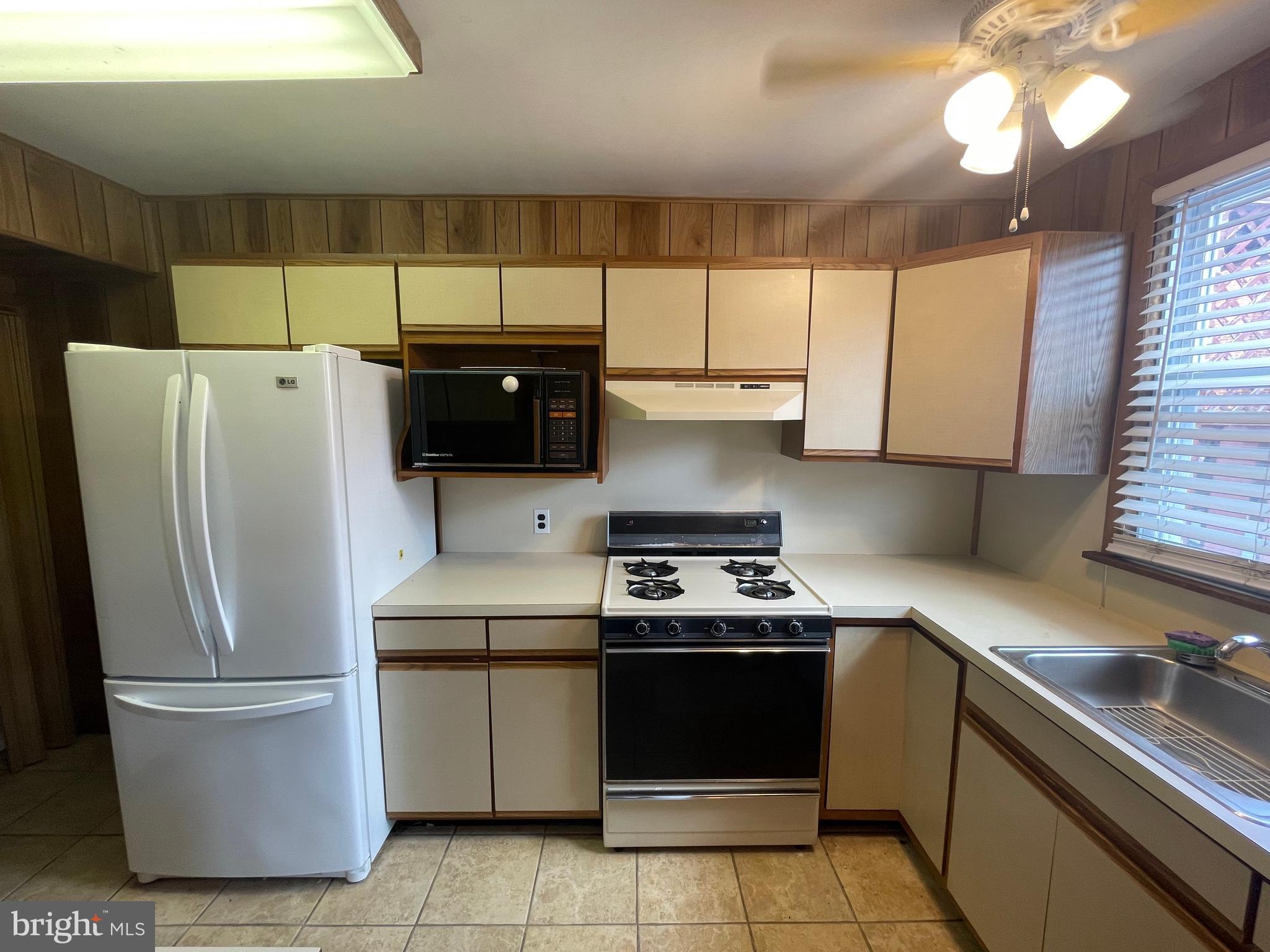 CASTOR GARDENS - Residential