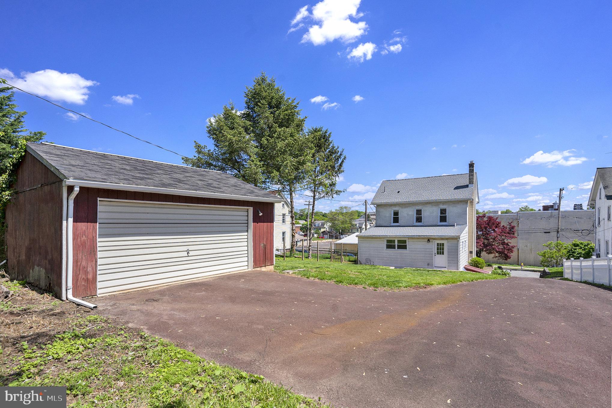 WOODGATE - Residential