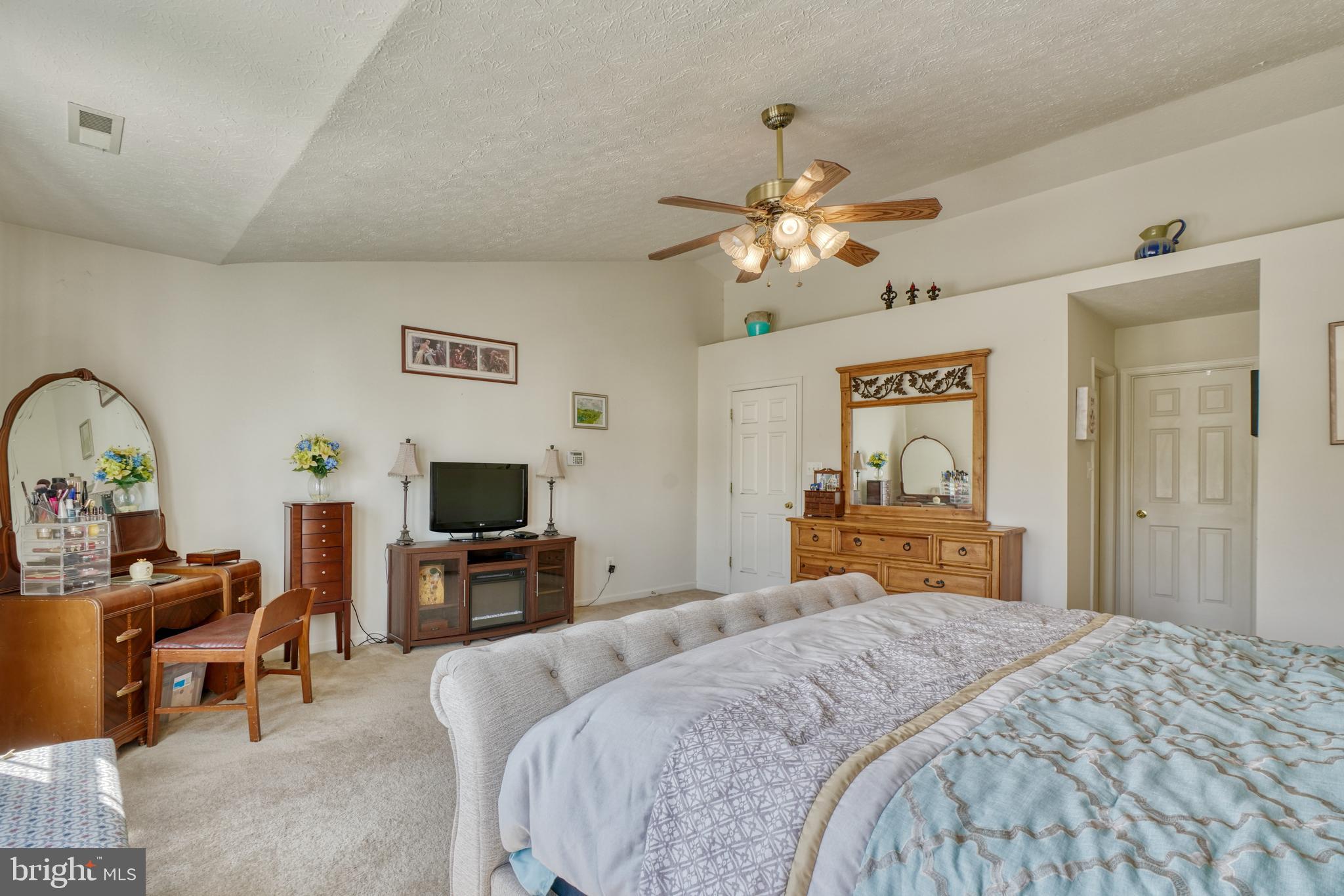 TRIMBLE WOODS - Residential