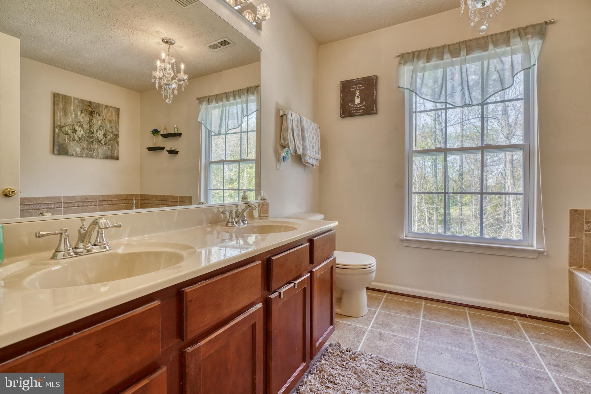 TRIMBLE WOODS - Residential