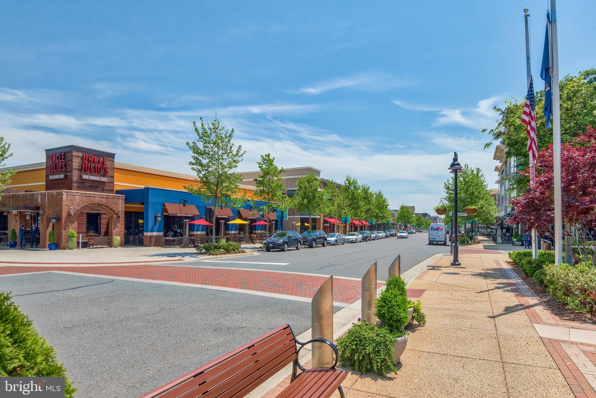 LANSDOWNE TOWN CENTER CONDOS - Residential