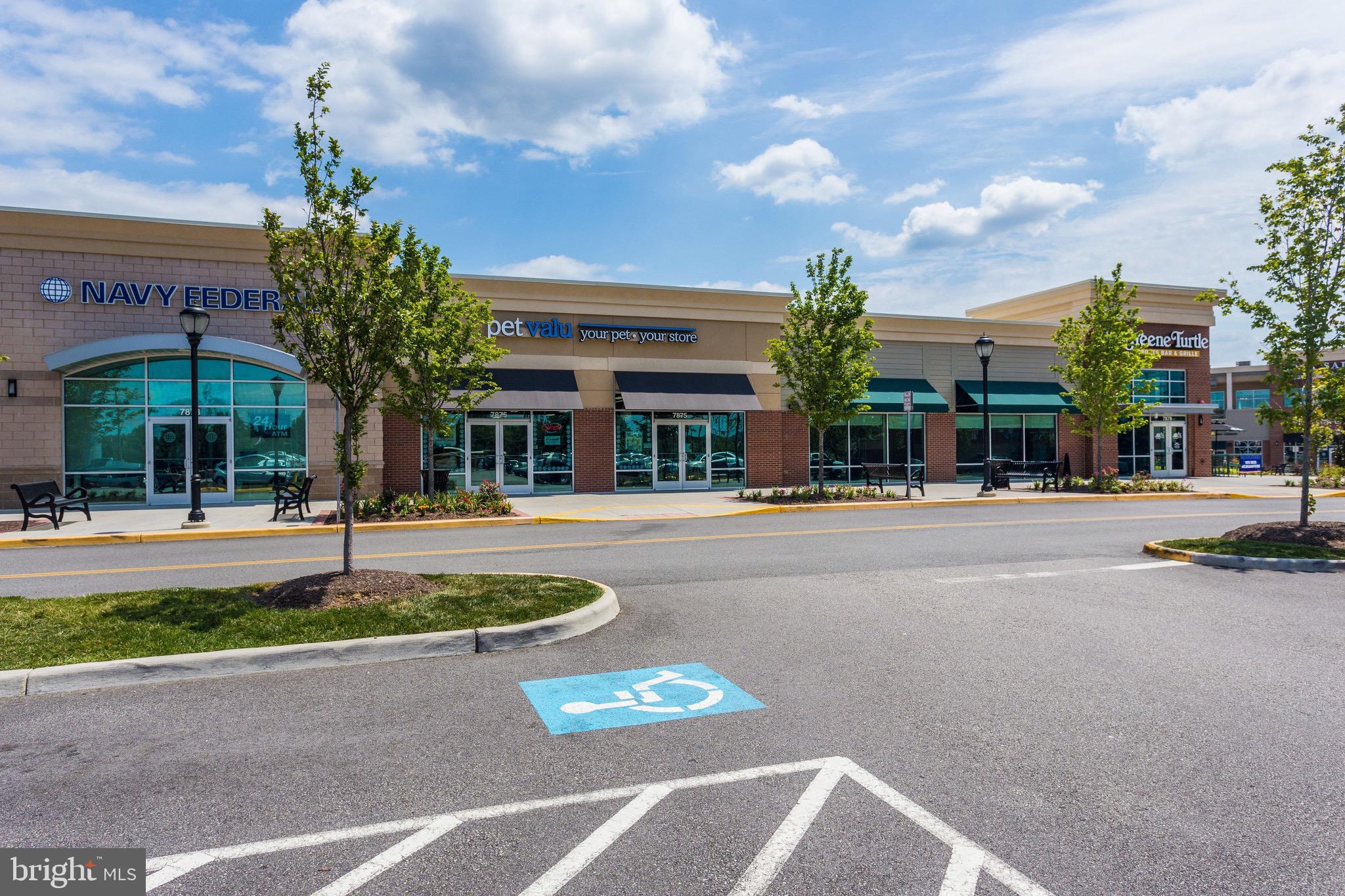 LANSDOWNE TOWN CENTER CONDOS - Residential