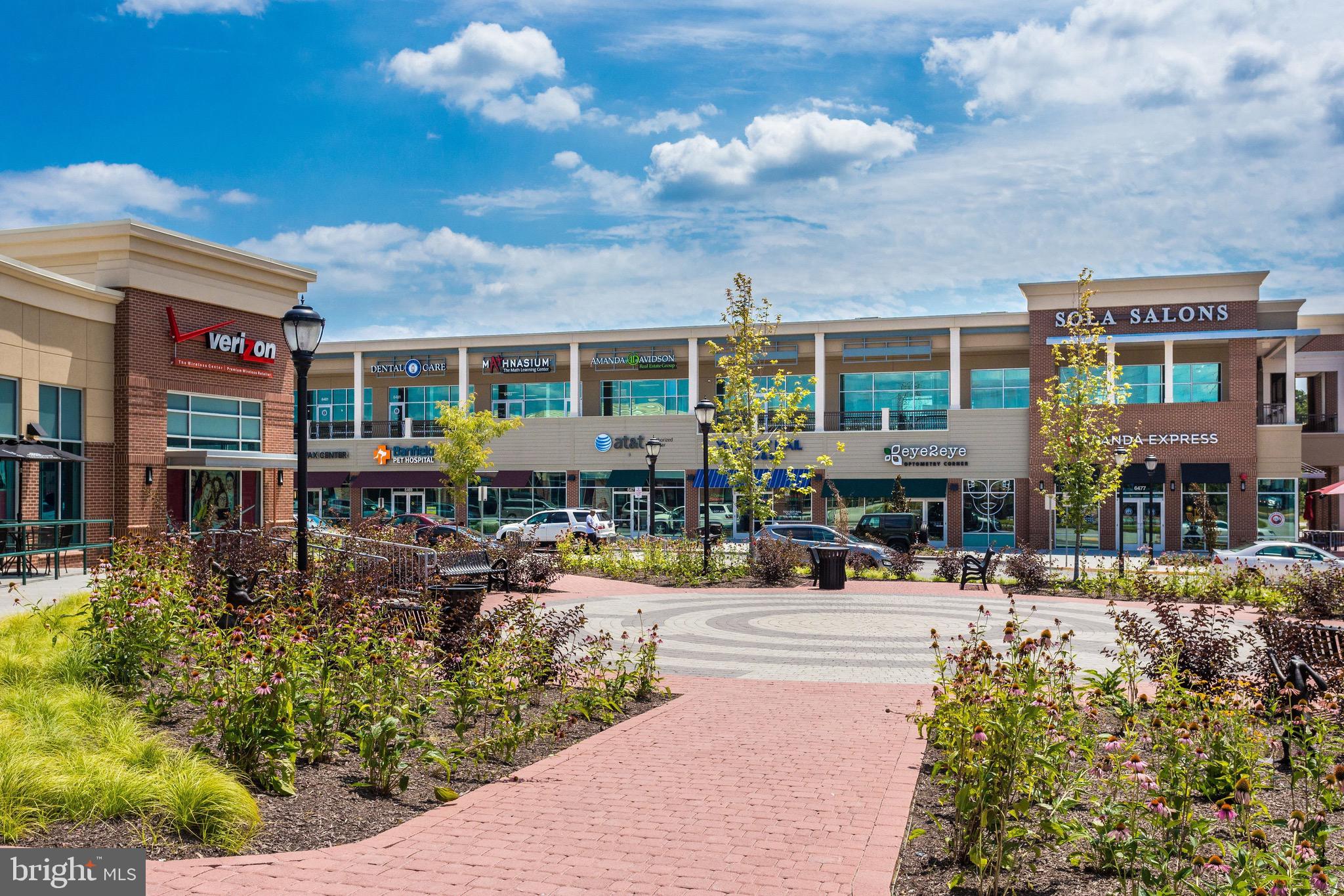 LANSDOWNE TOWN CENTER CONDOS - Residential