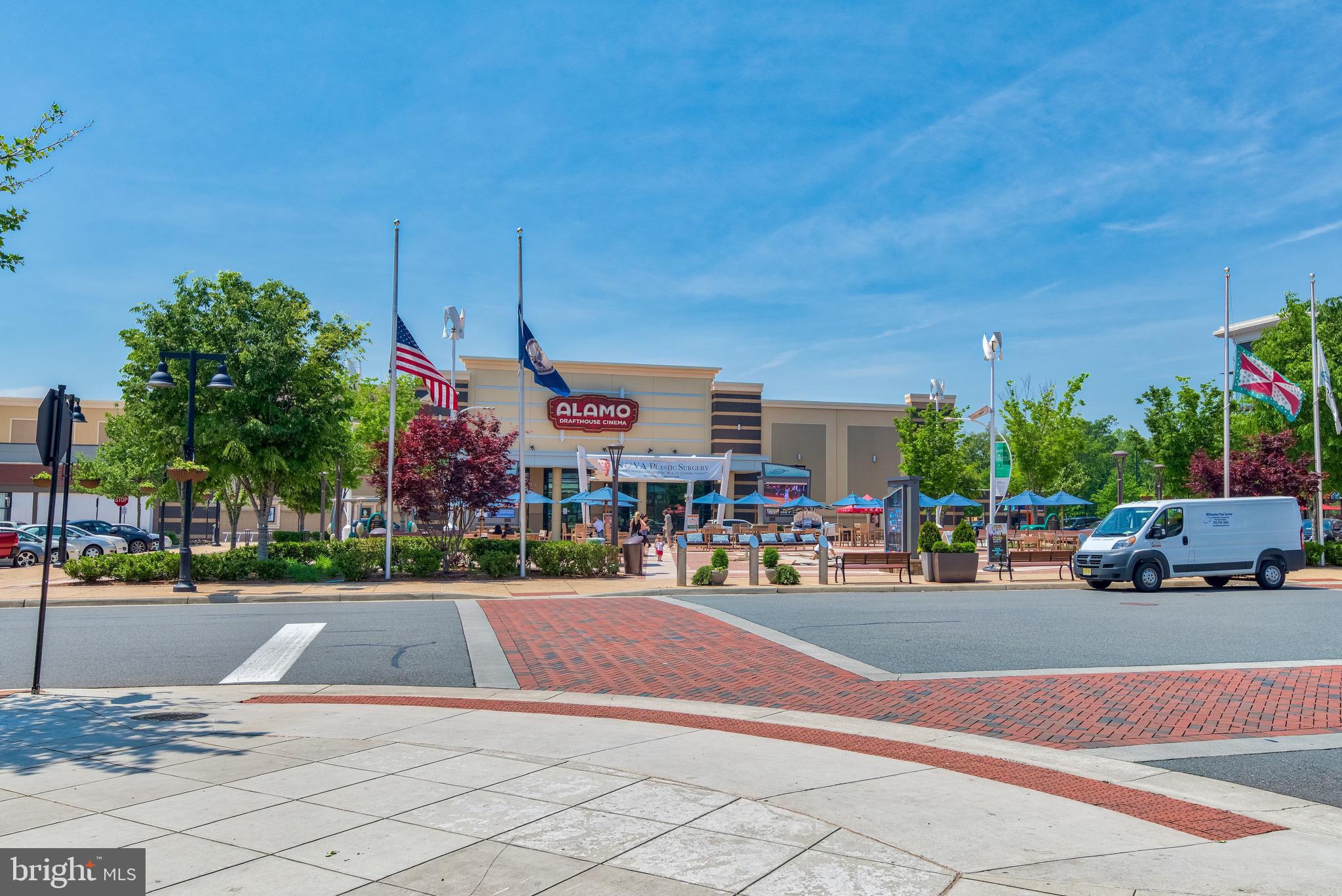 LANSDOWNE TOWN CENTER CONDOS - Residential