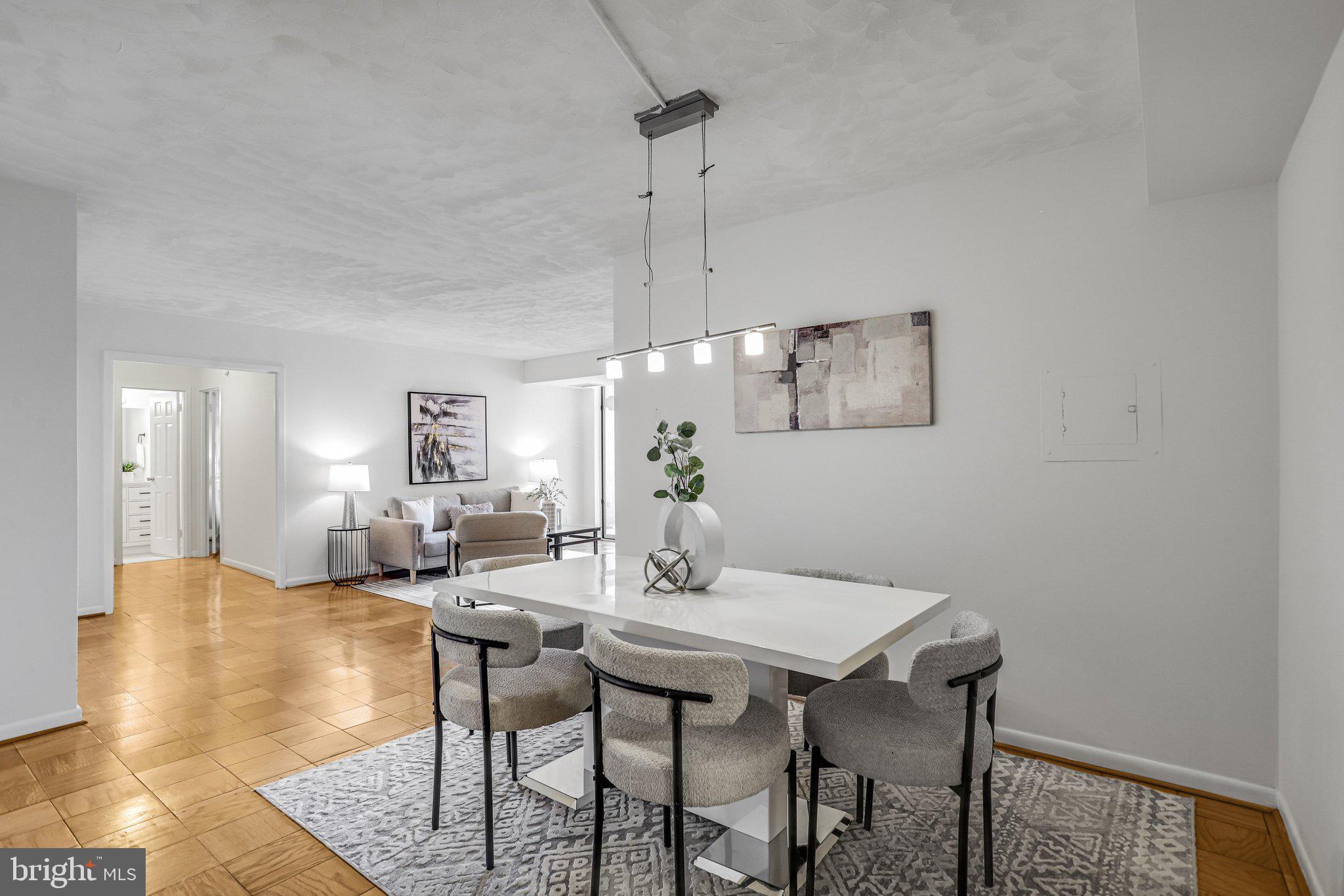 THE ELIZABETH - Residential