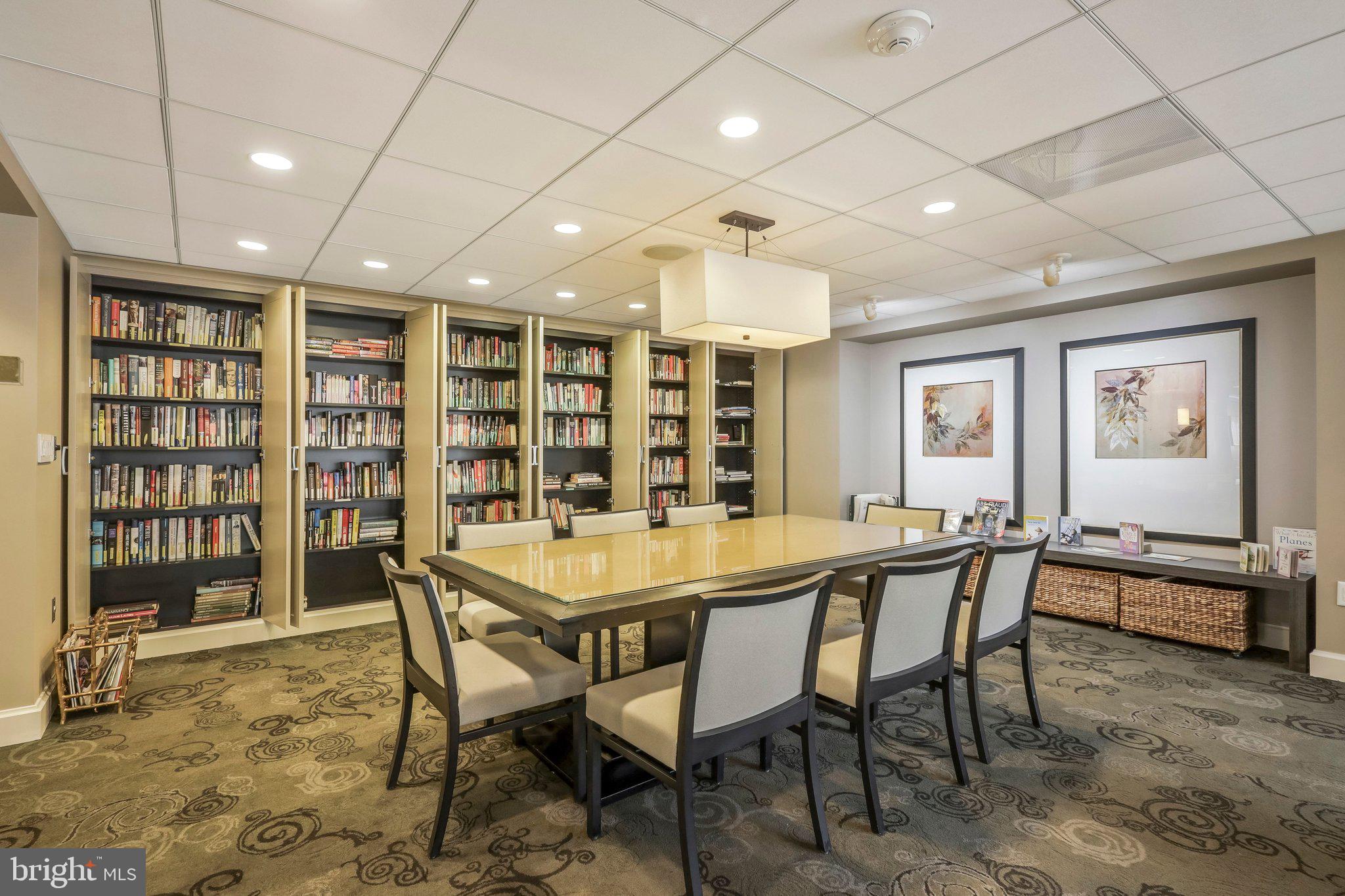 THE ELIZABETH - Residential