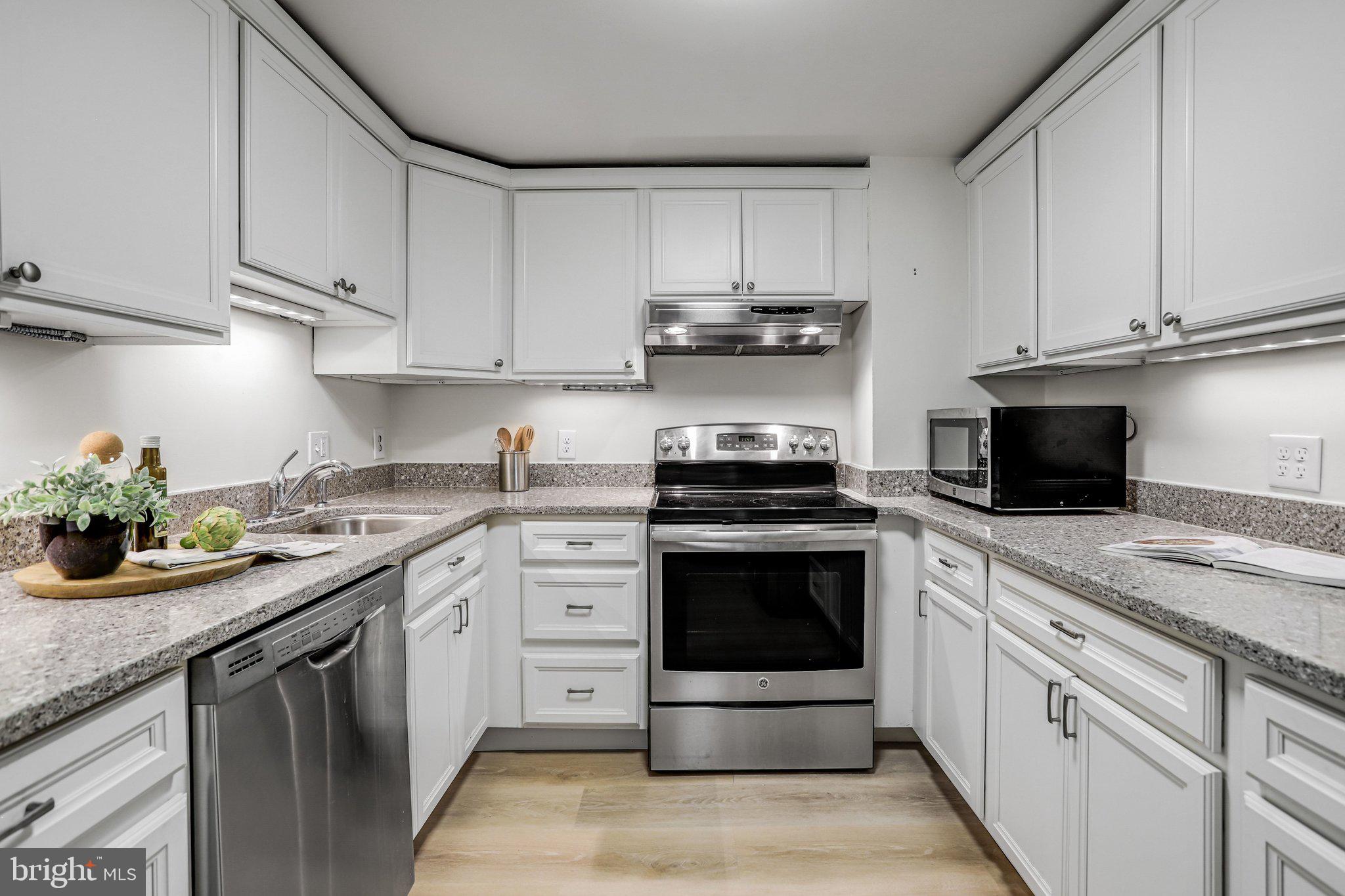 THE ELIZABETH - Residential