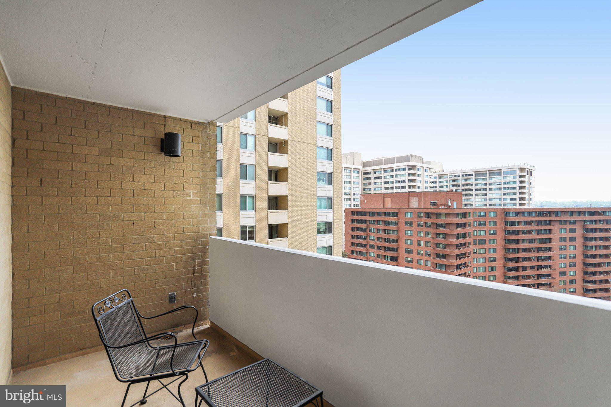 THE ELIZABETH - Residential