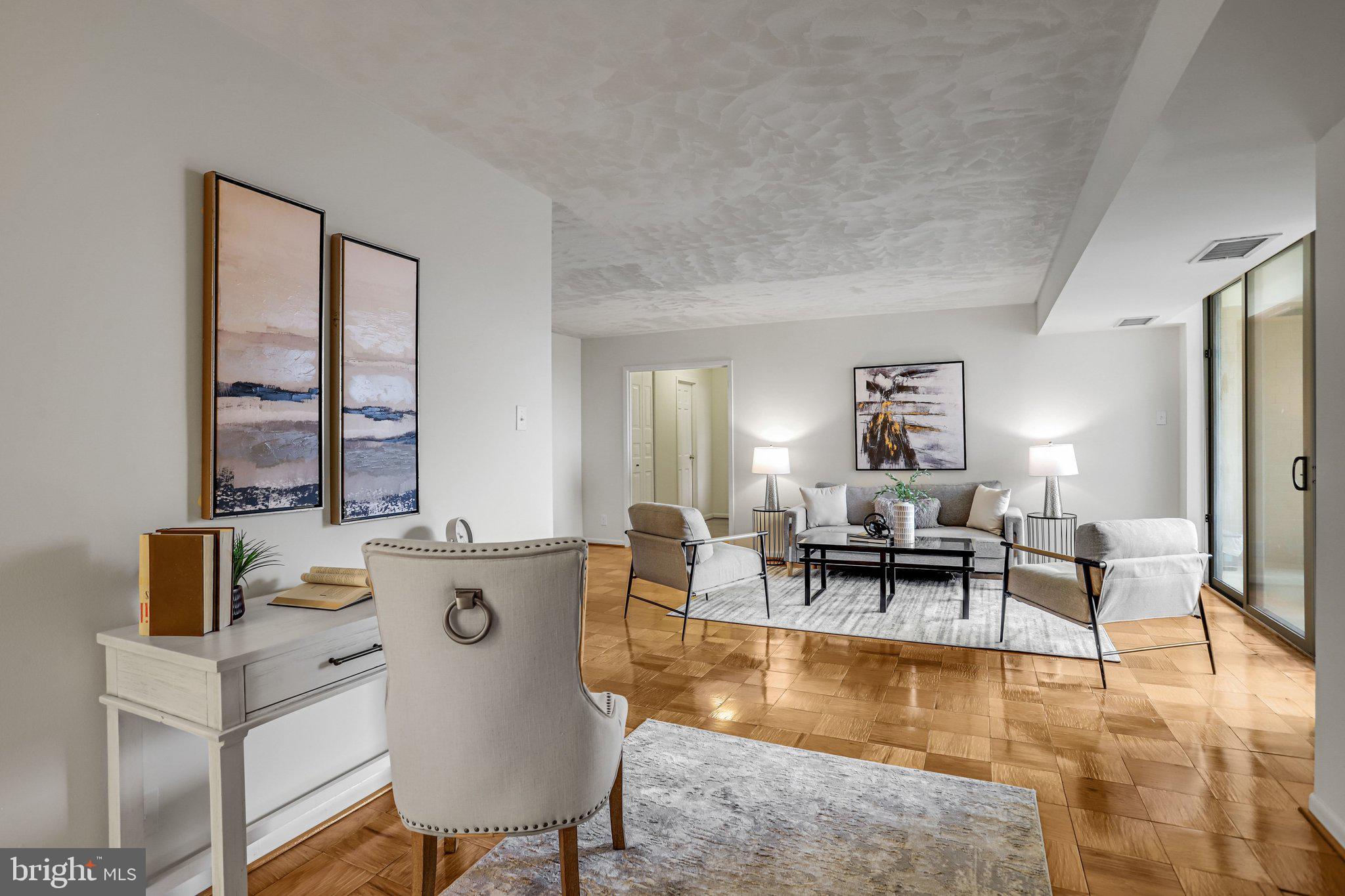 THE ELIZABETH - Residential