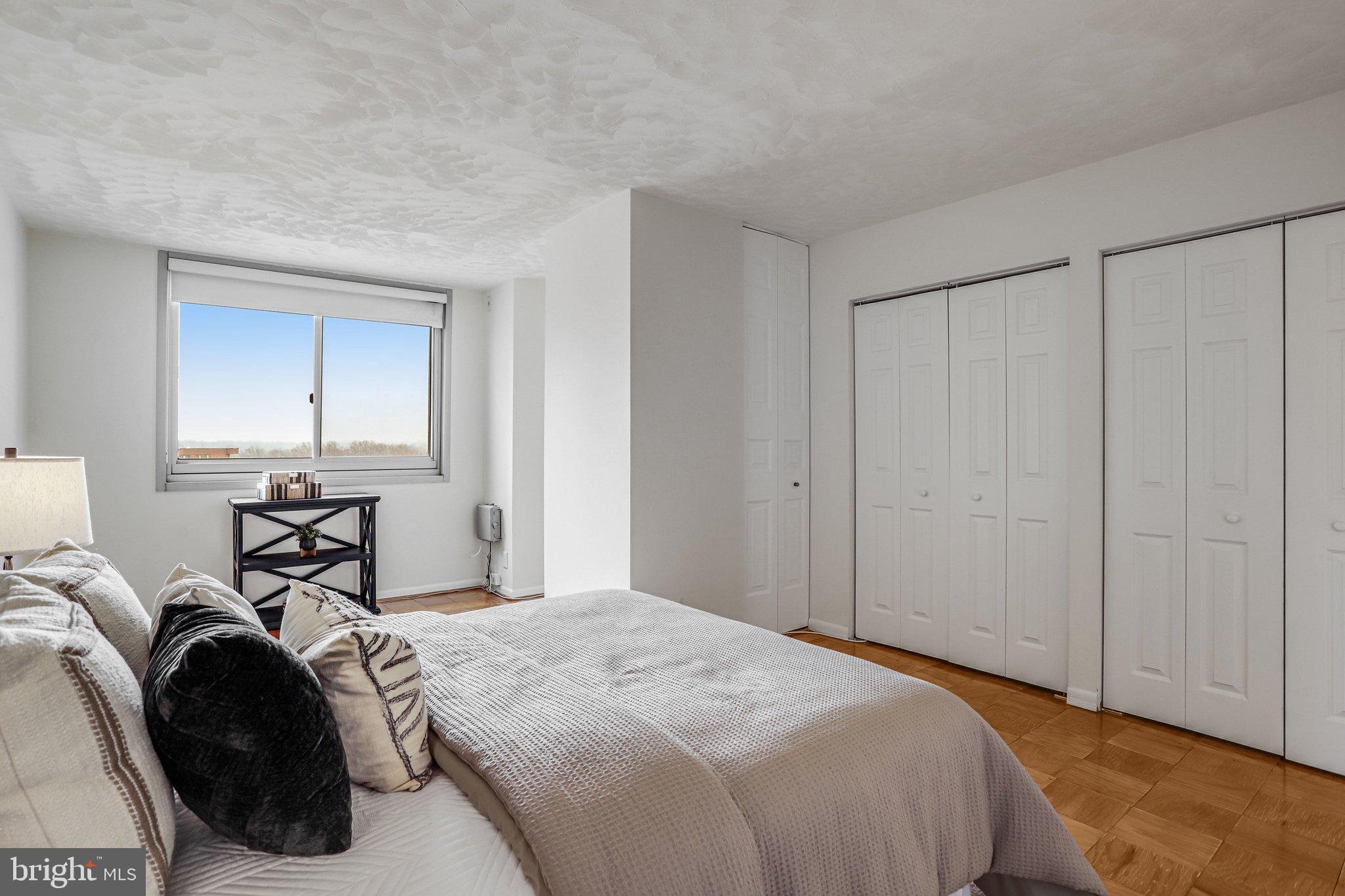 THE ELIZABETH - Residential