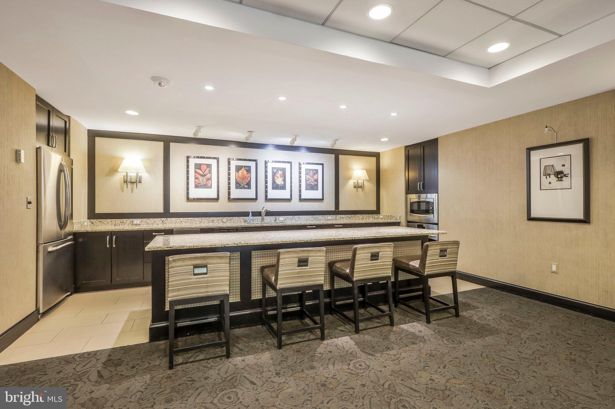 THE ELIZABETH - Residential