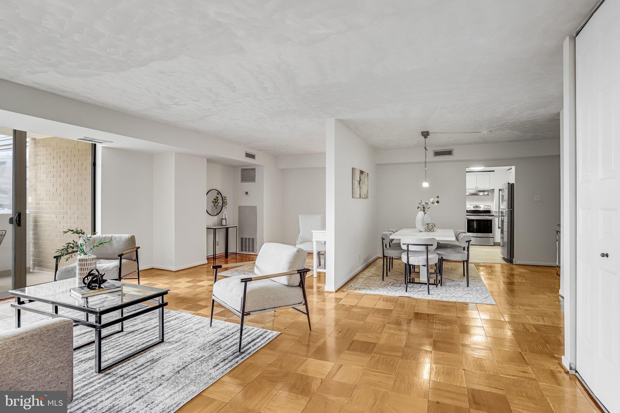 THE ELIZABETH - Residential