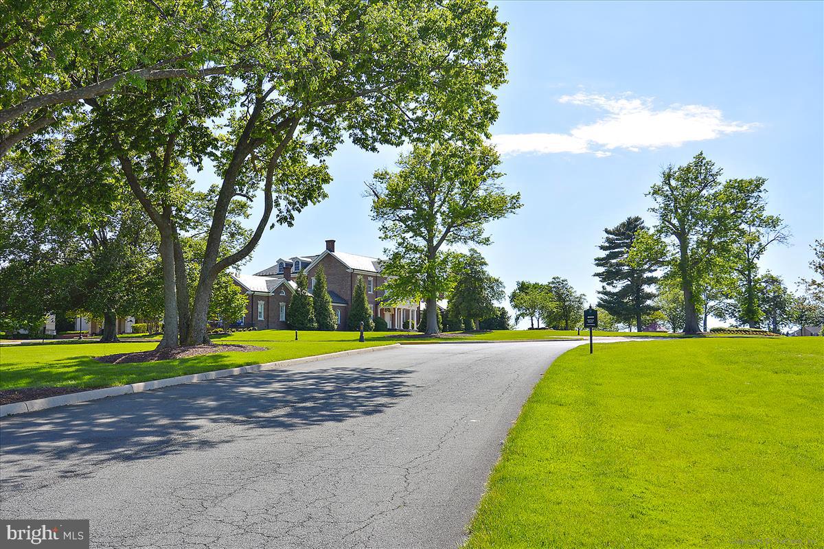 BELMONT COUNTRY CLUB - Residential