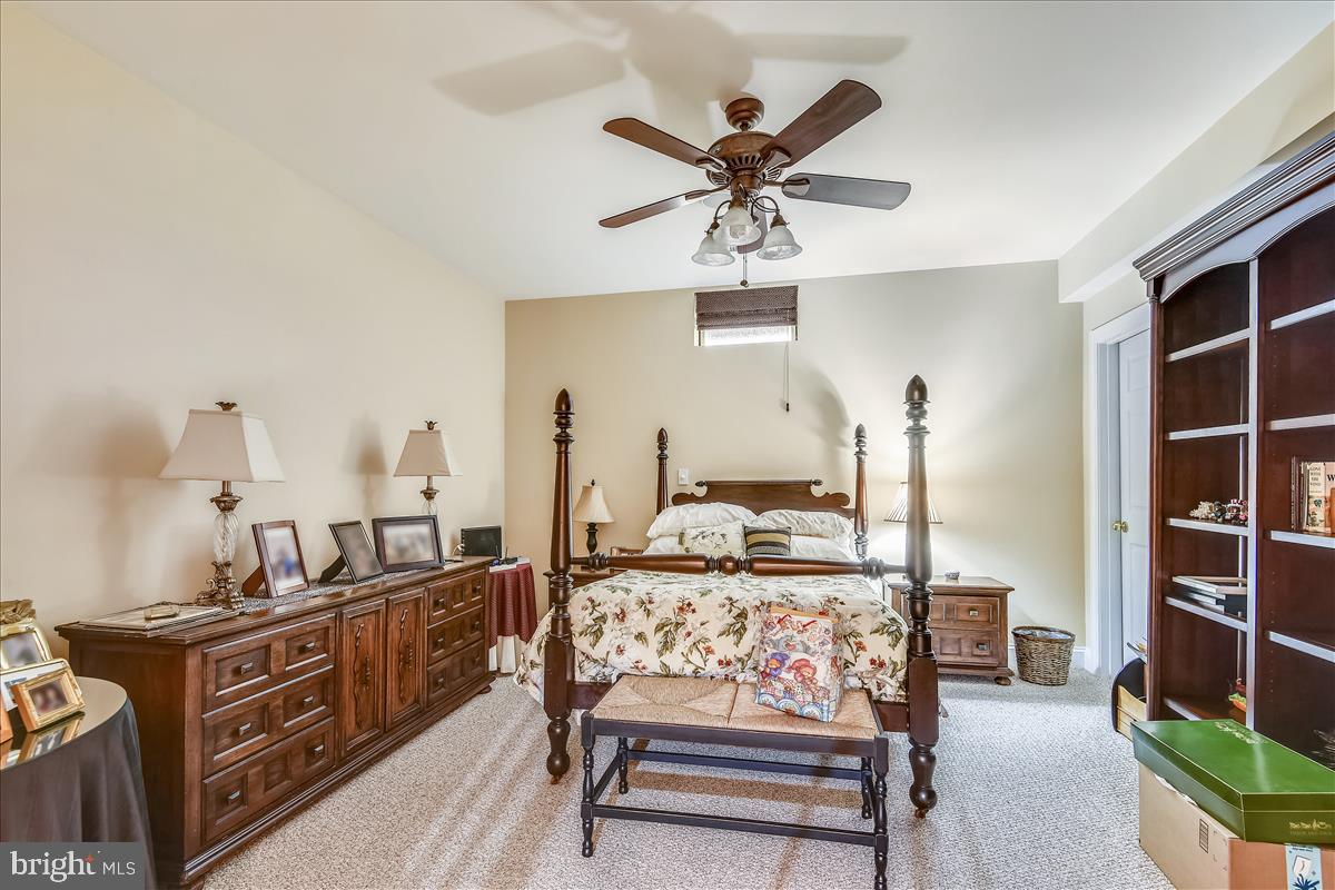 BELMONT COUNTRY CLUB - Residential