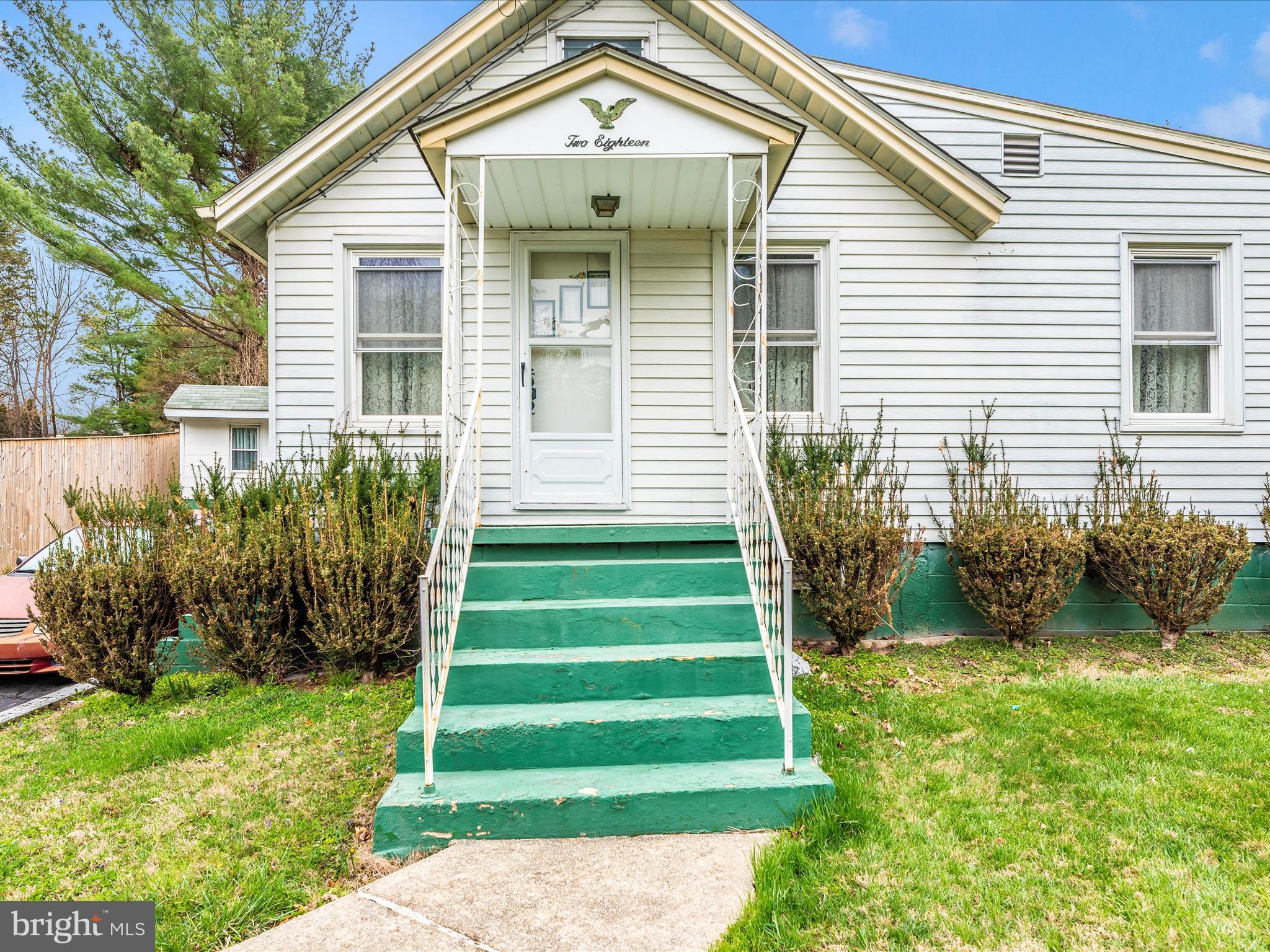 218 GWYNNBROOK AVENUE