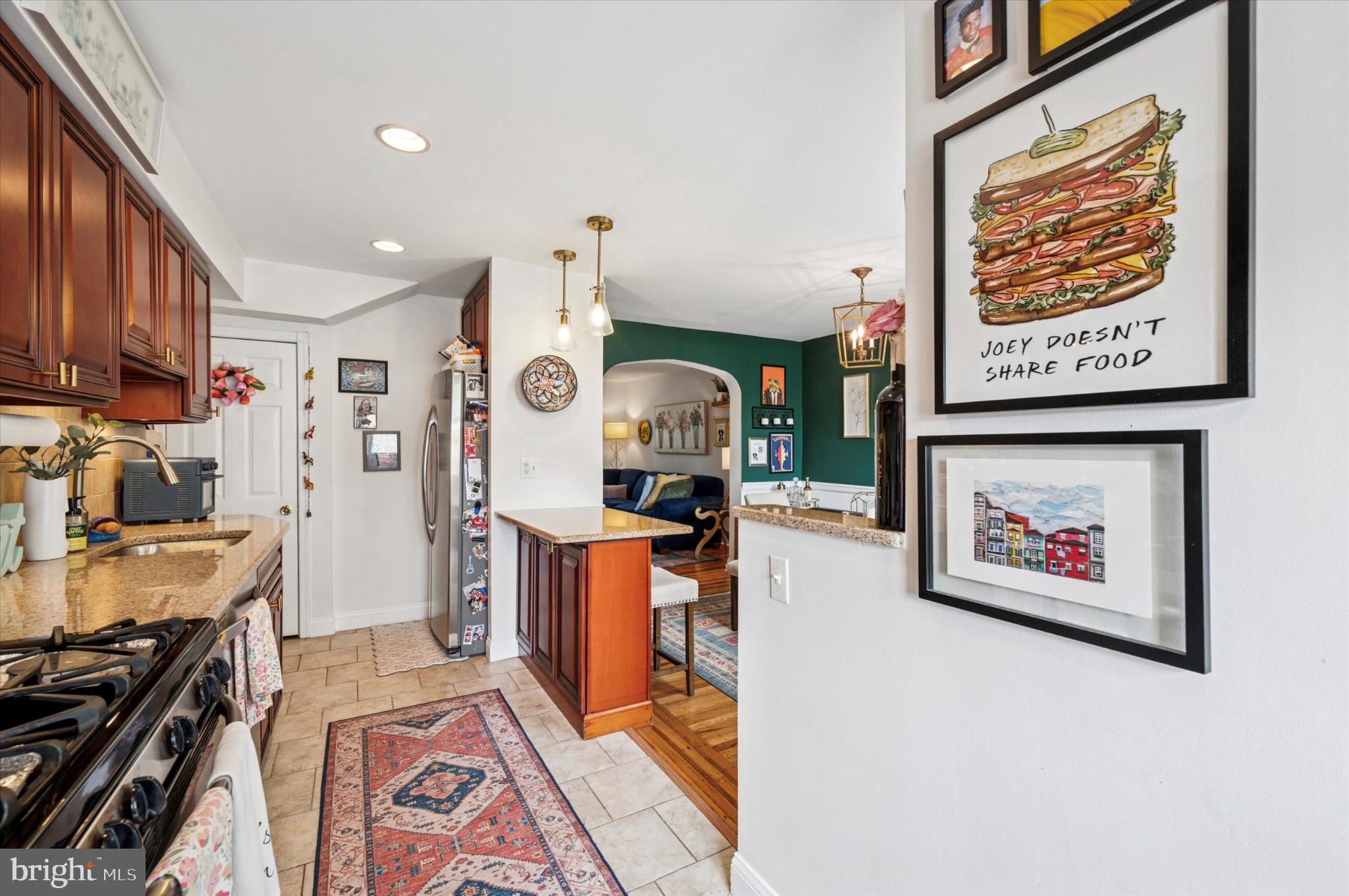 EAST FALLS - Residential