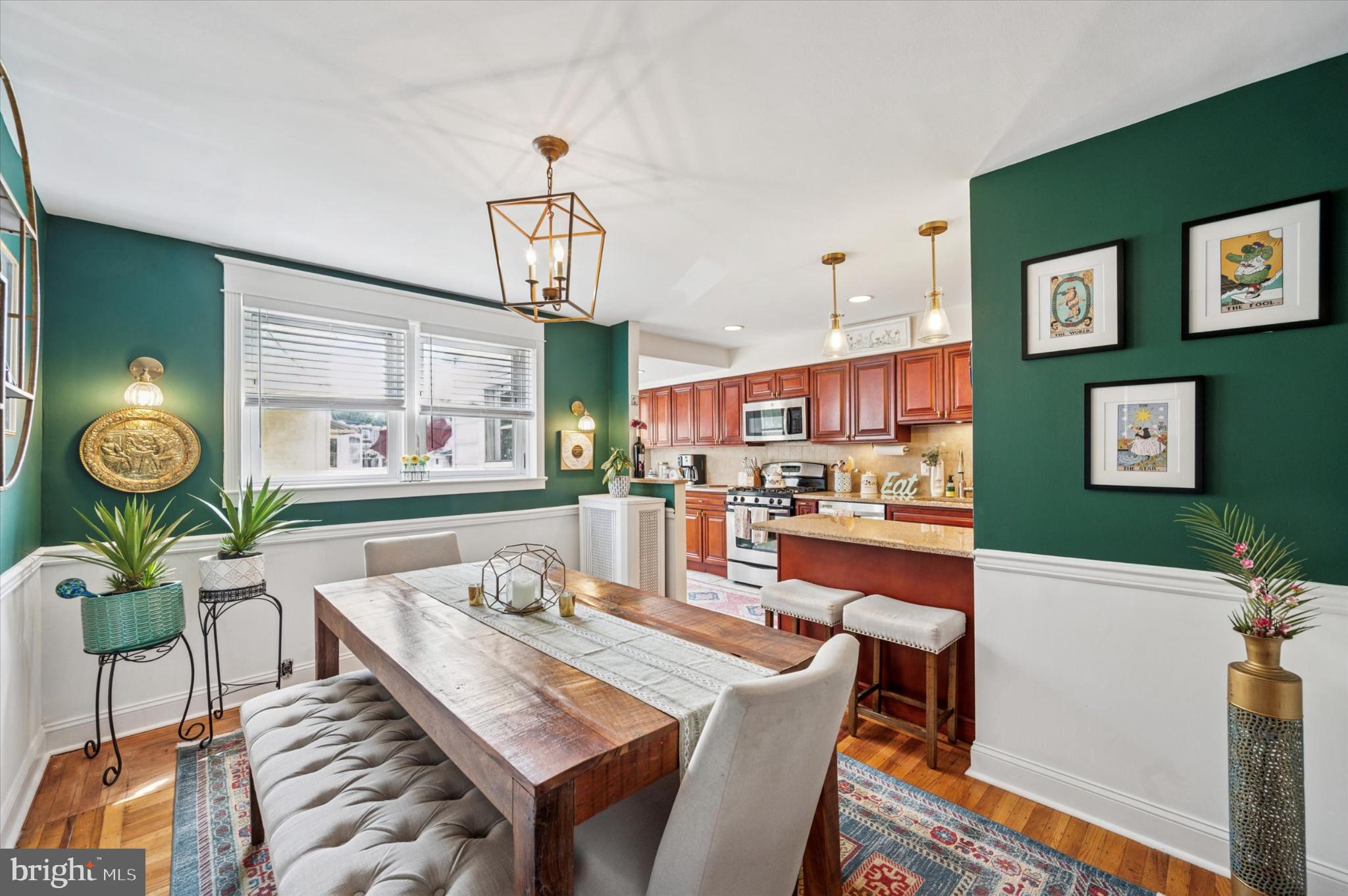 EAST FALLS - Residential