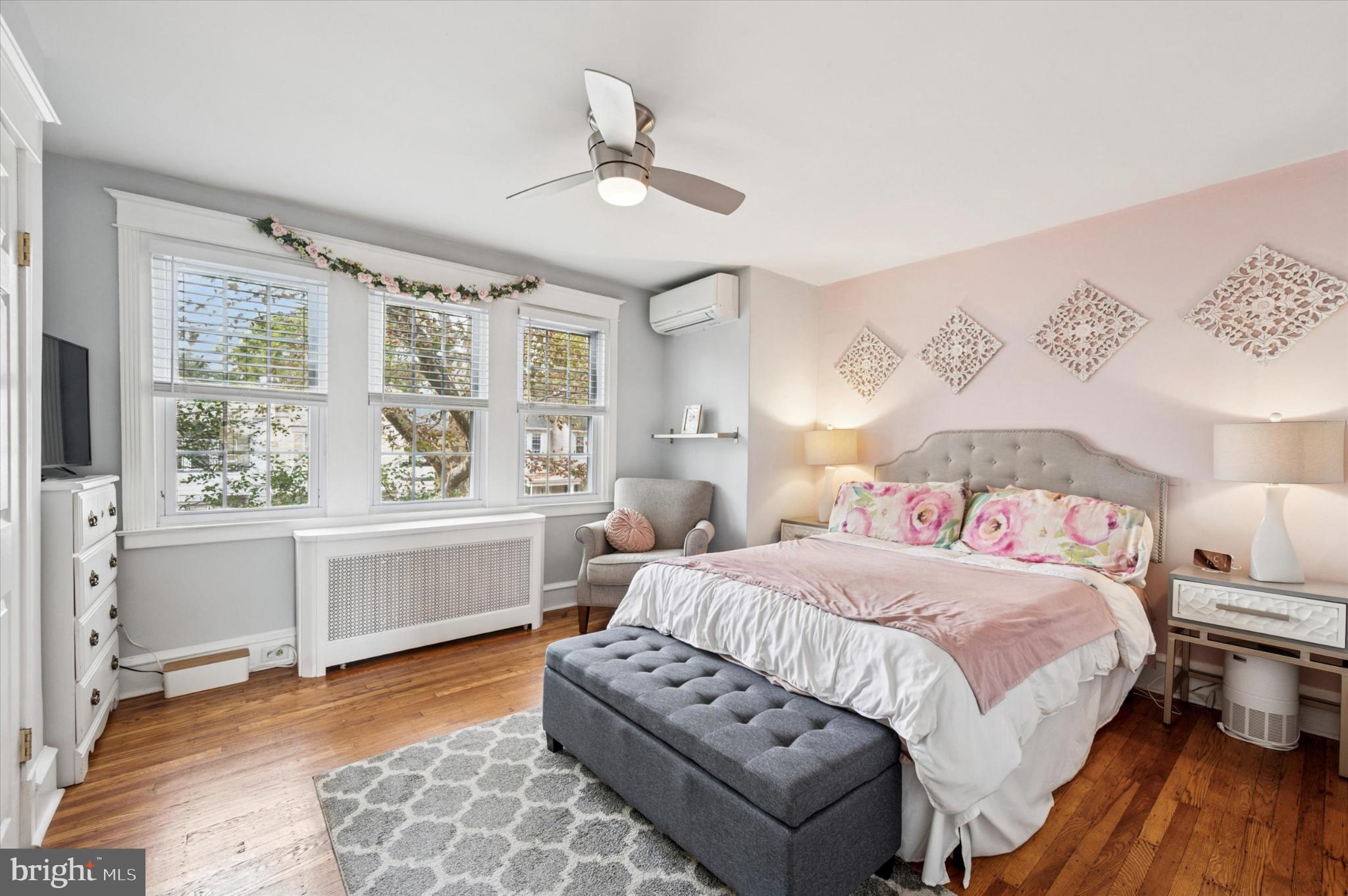 EAST FALLS - Residential