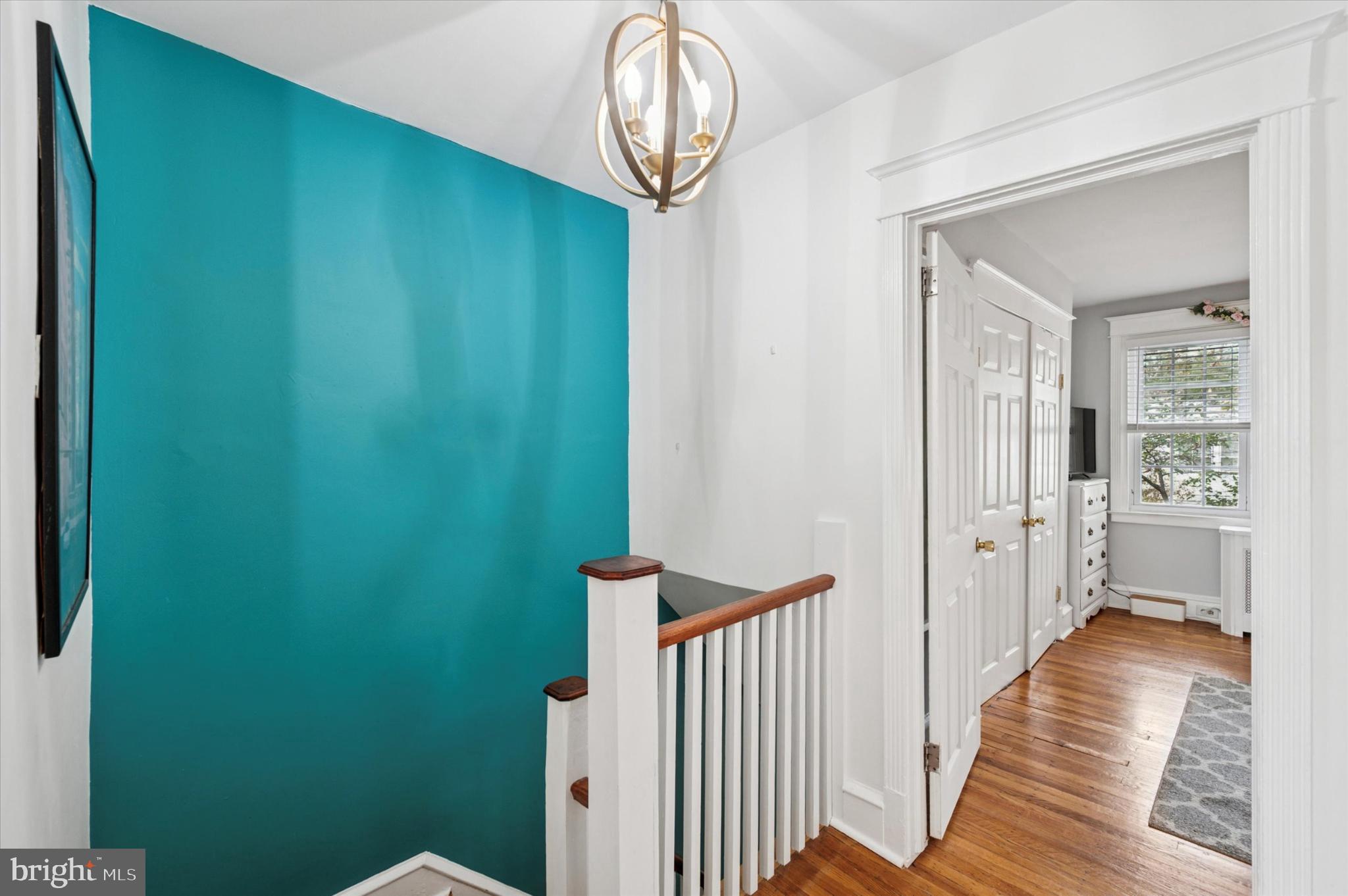 EAST FALLS - Residential