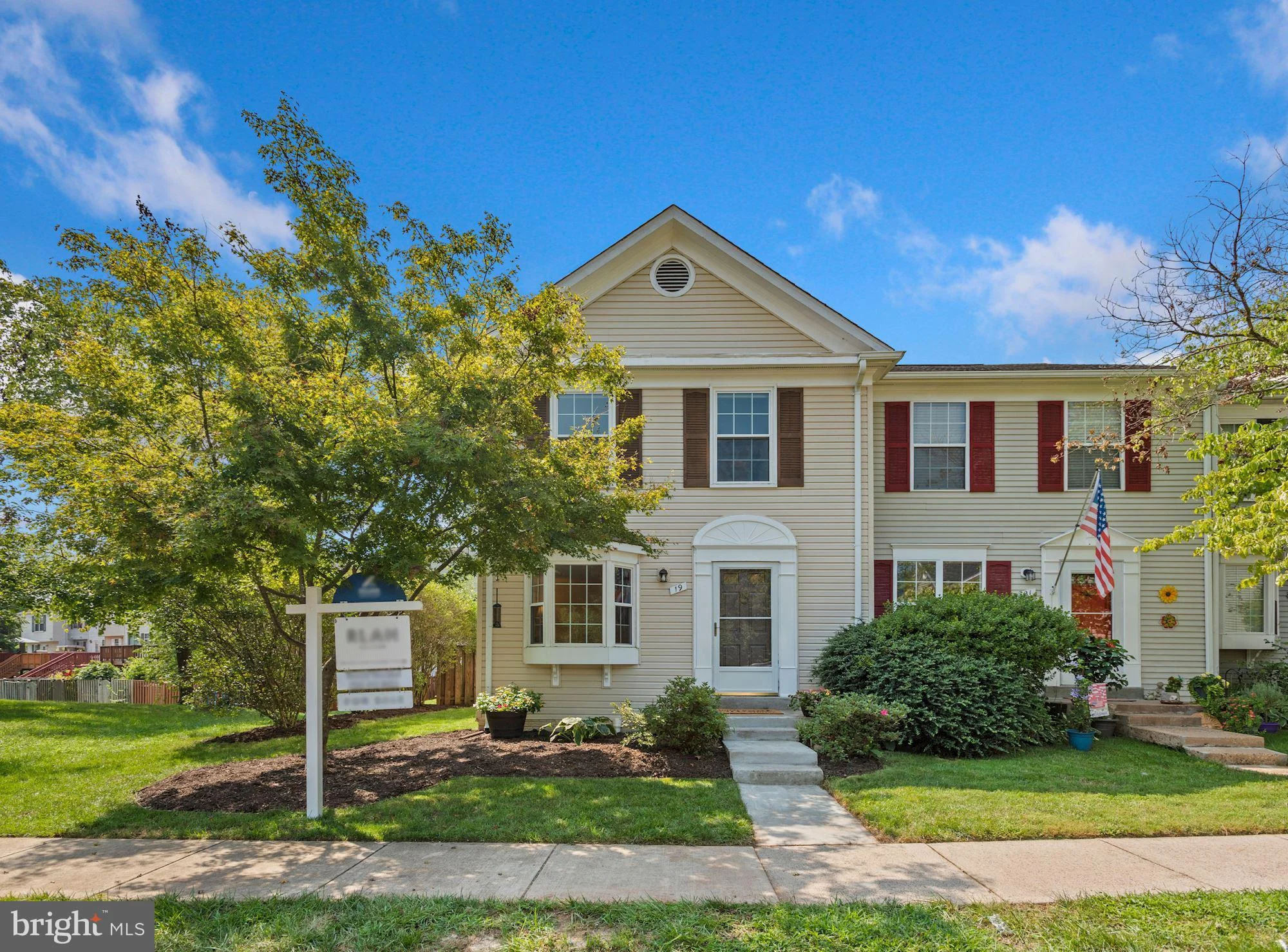 19 Asbury Way, Sterling, VA 20165