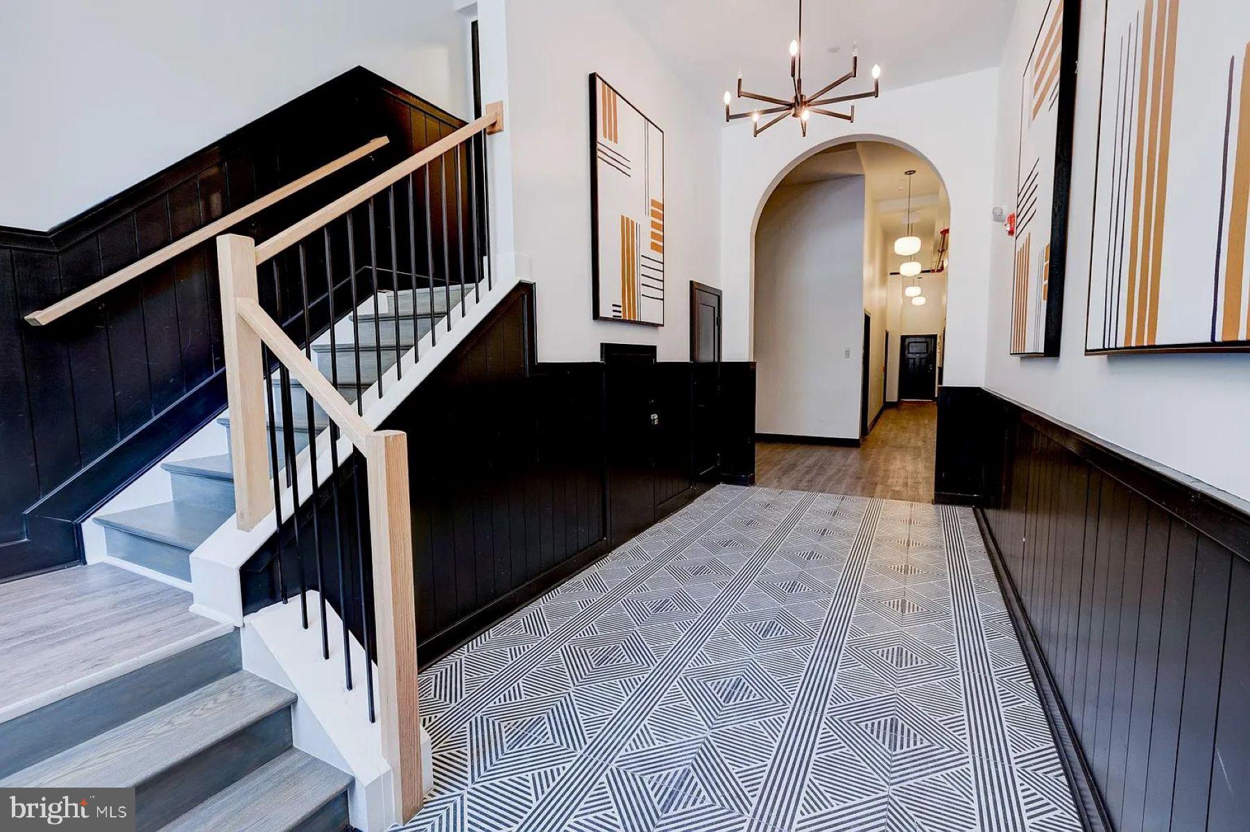 MOUNT VERNON PLACE HISTORIC DISTRICT - Residential Lease