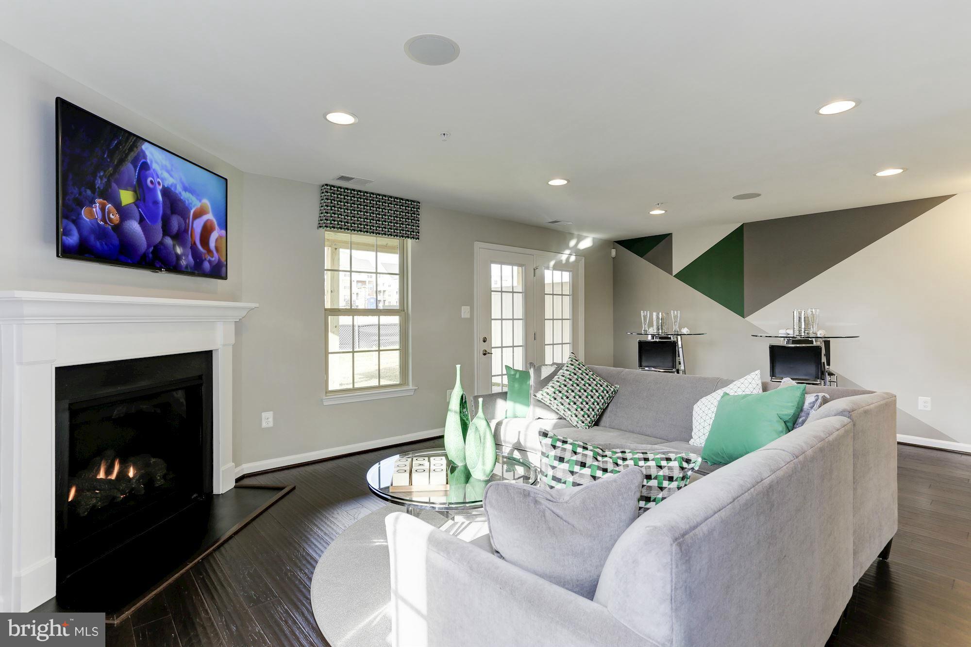 WESTSIDE - Residential