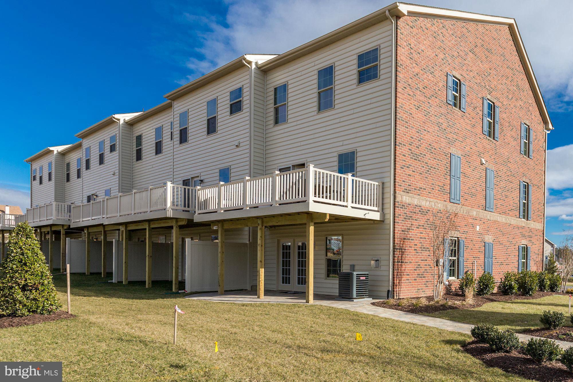 WESTSIDE - Residential