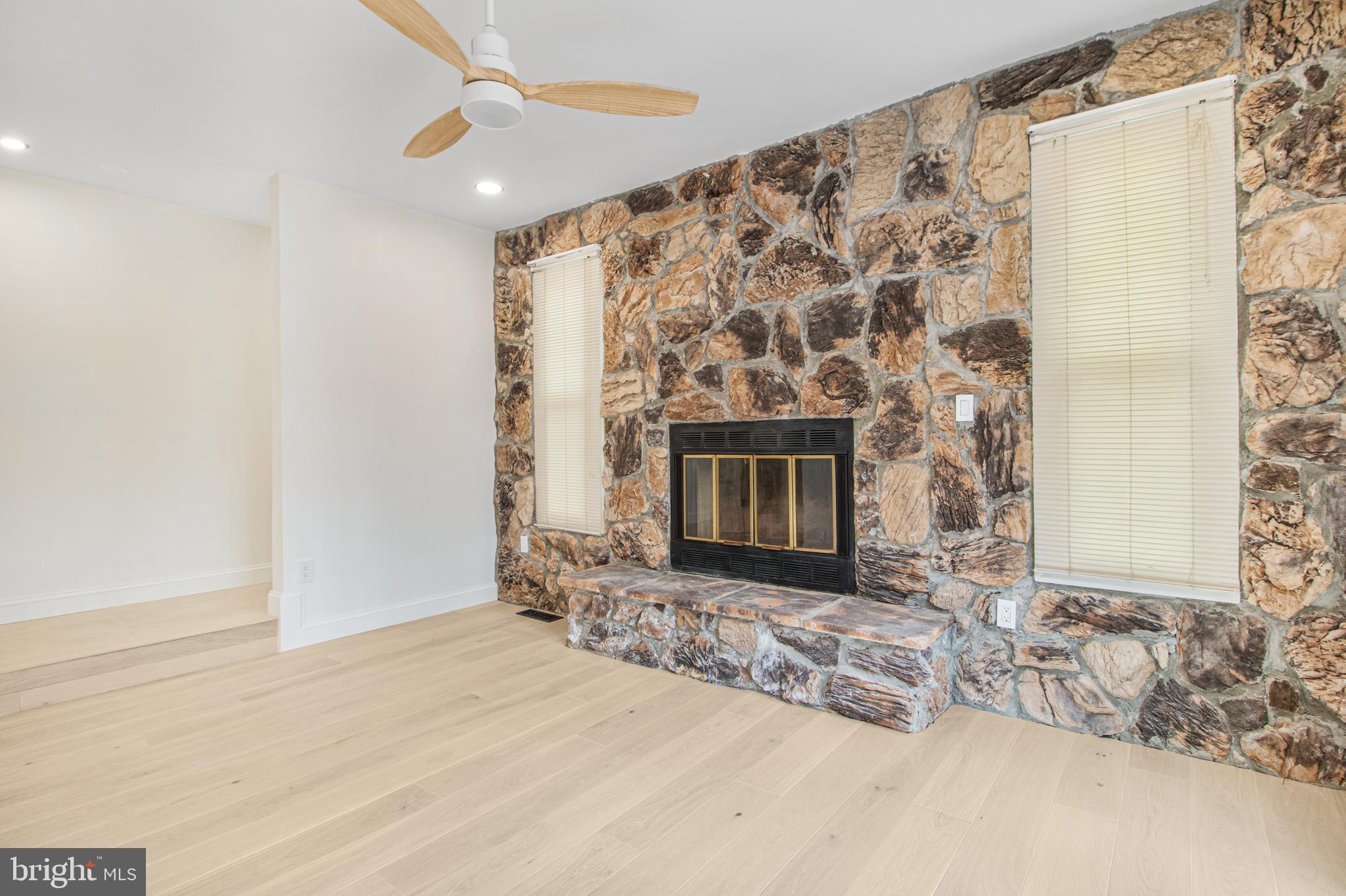 8009 POPLAR HILL DRIVE