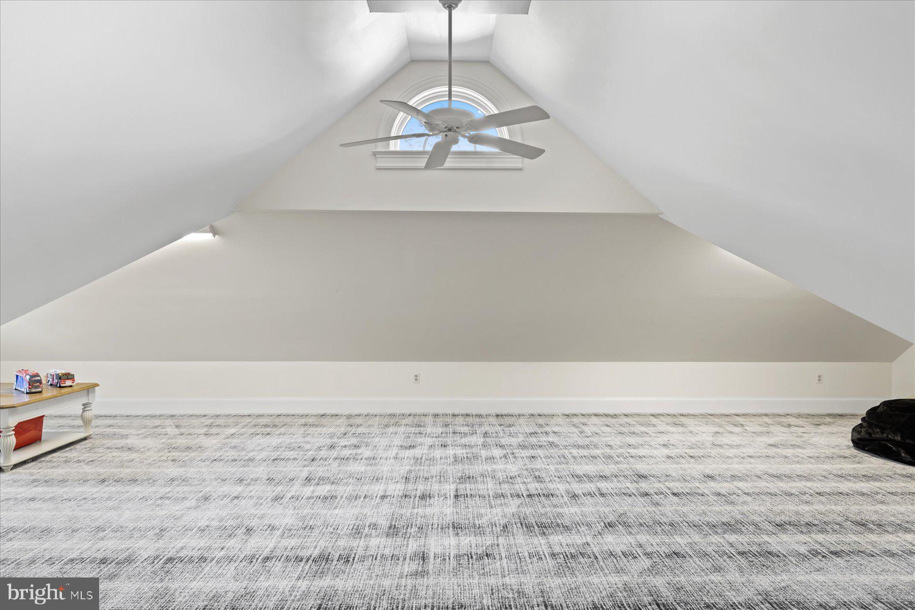 ROYAL OAK - Residential