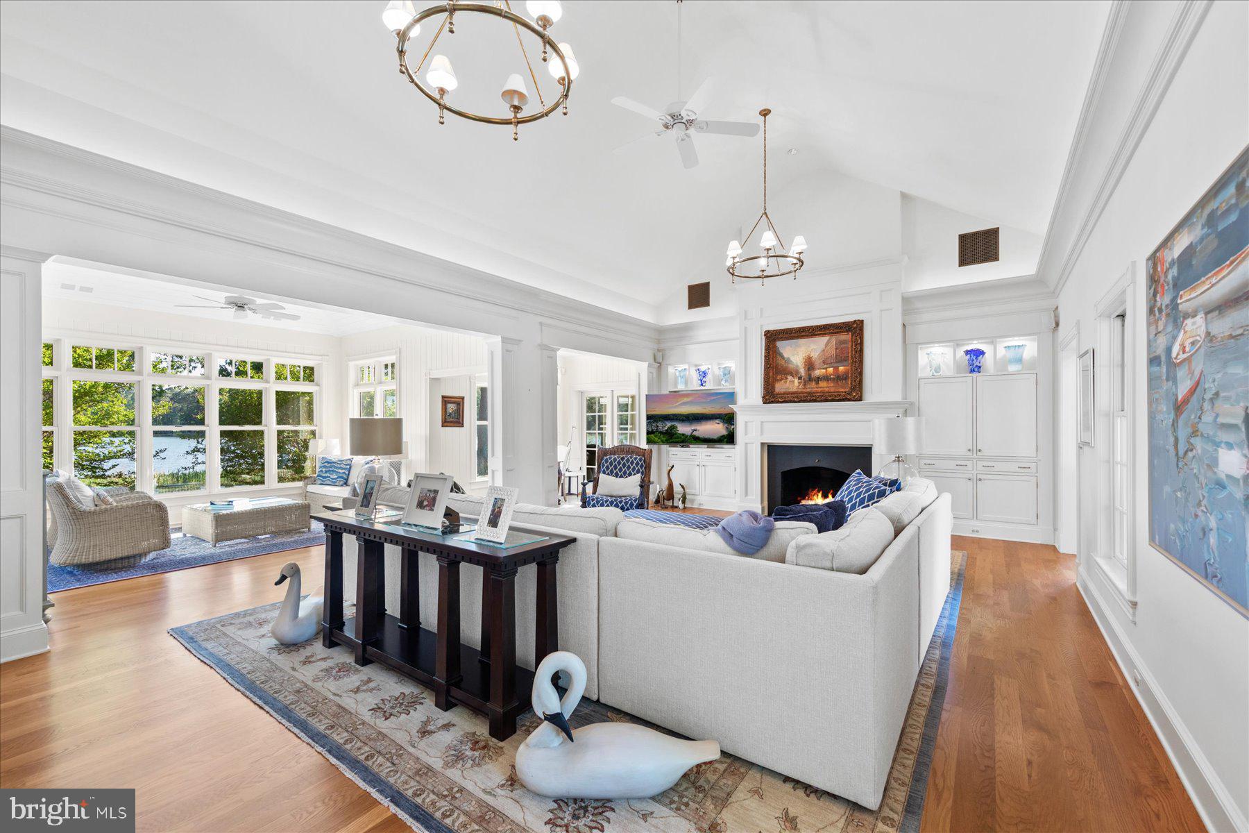 ROYAL OAK - Residential