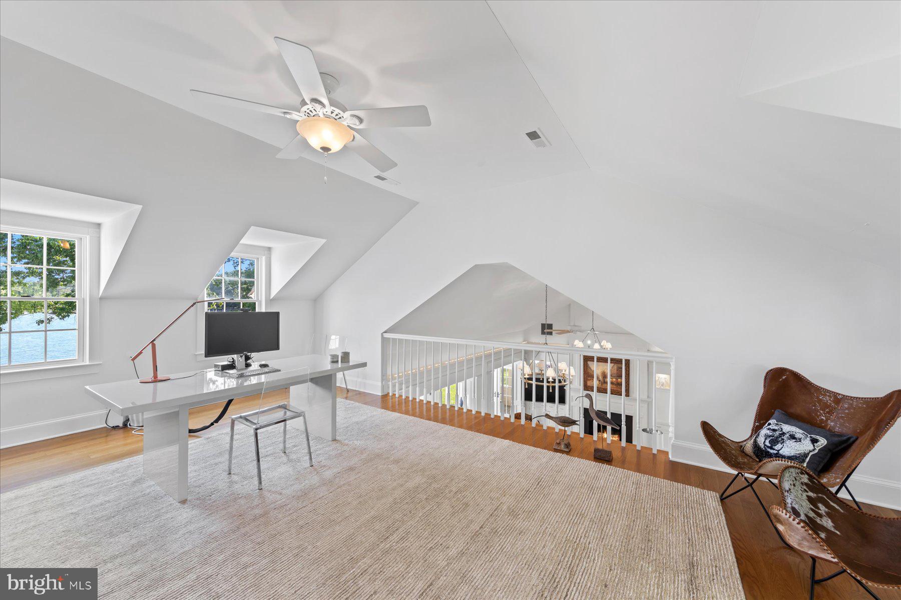 ROYAL OAK - Residential