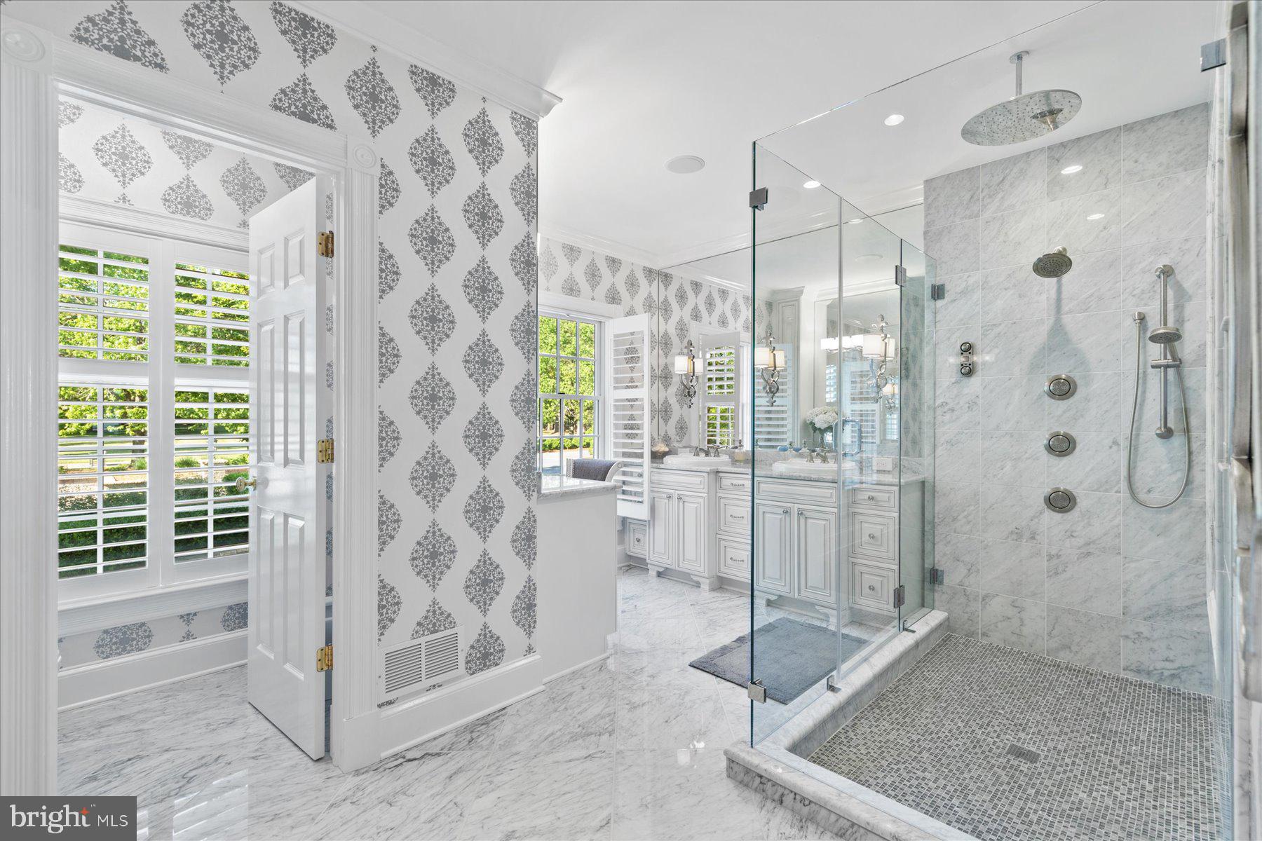 ROYAL OAK - Residential