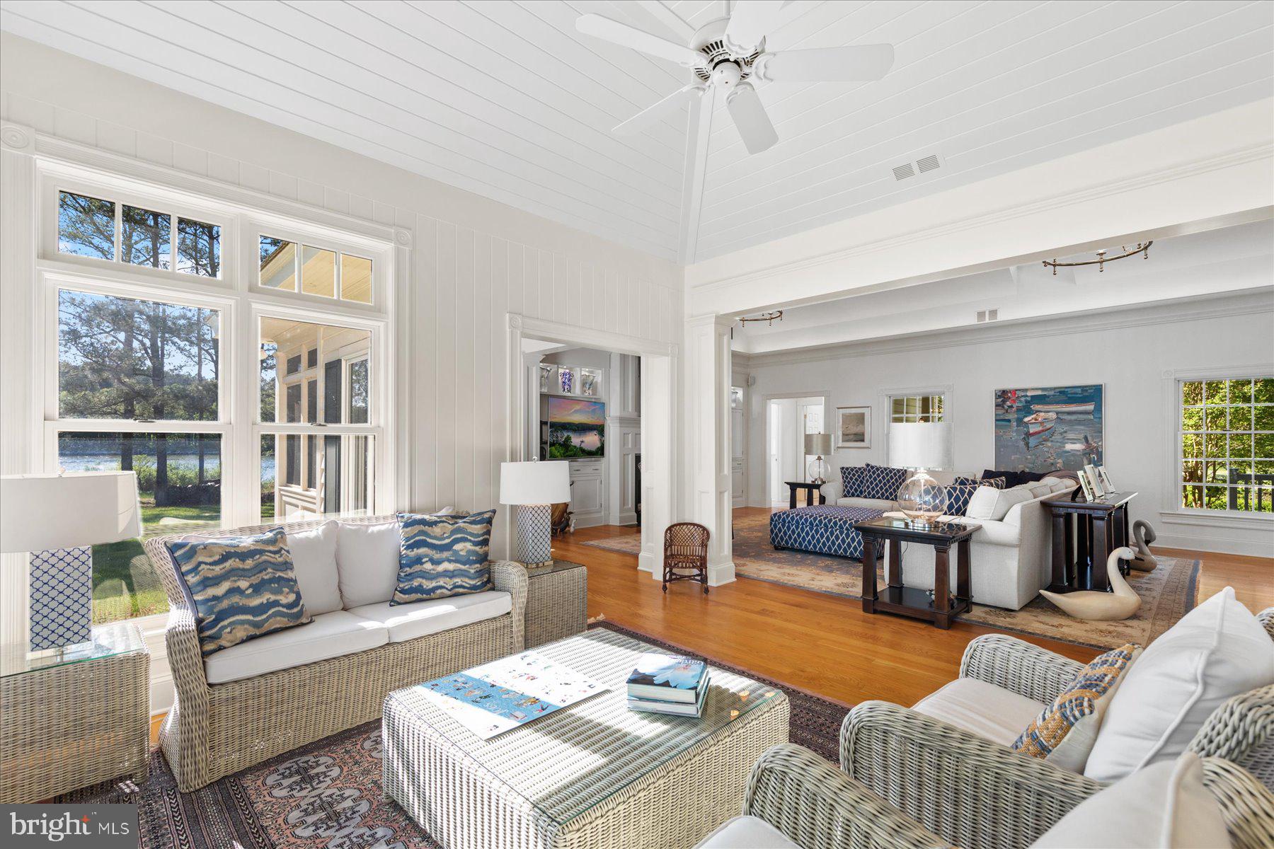 ROYAL OAK - Residential