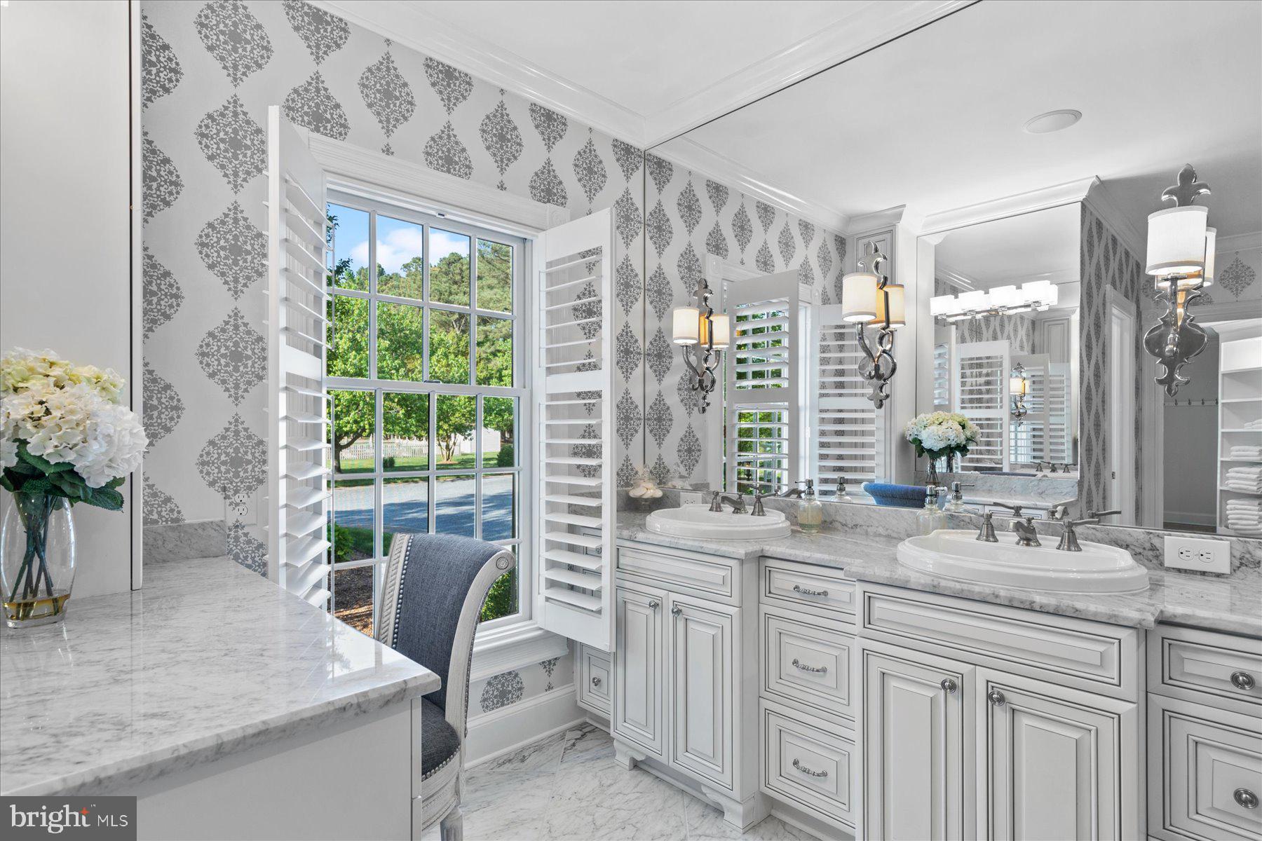 ROYAL OAK - Residential