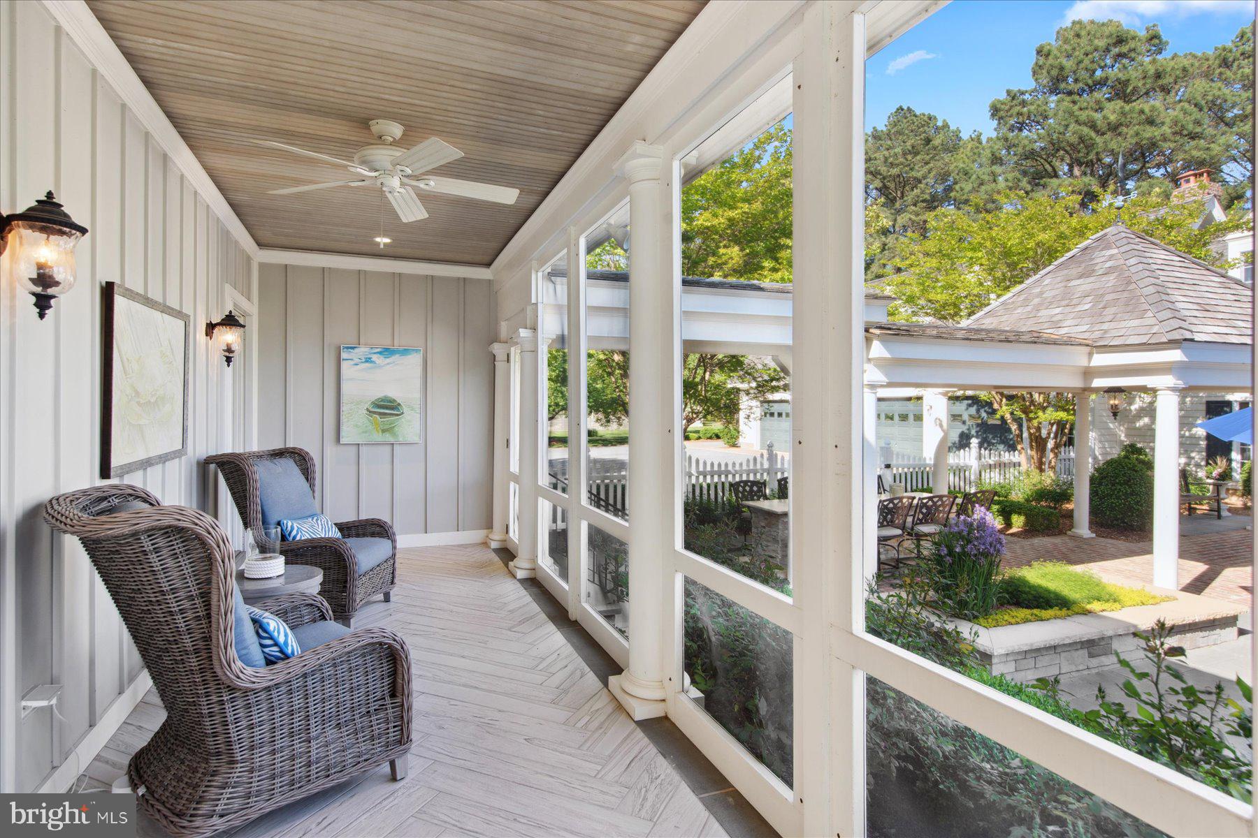 ROYAL OAK - Residential