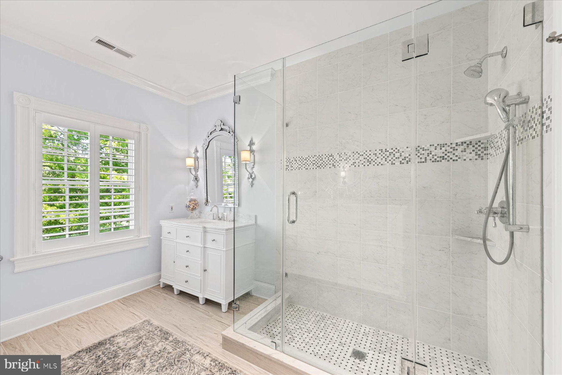 ROYAL OAK - Residential