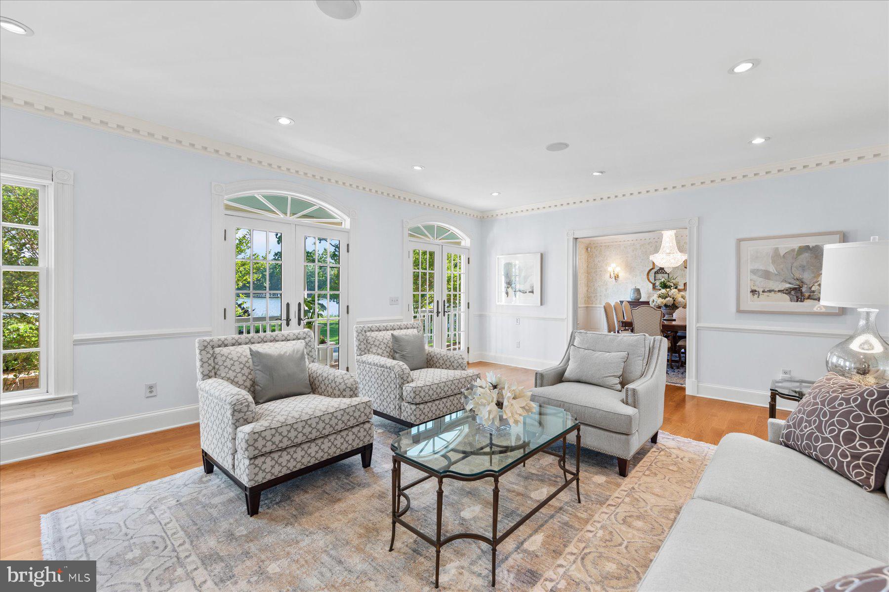 ROYAL OAK - Residential