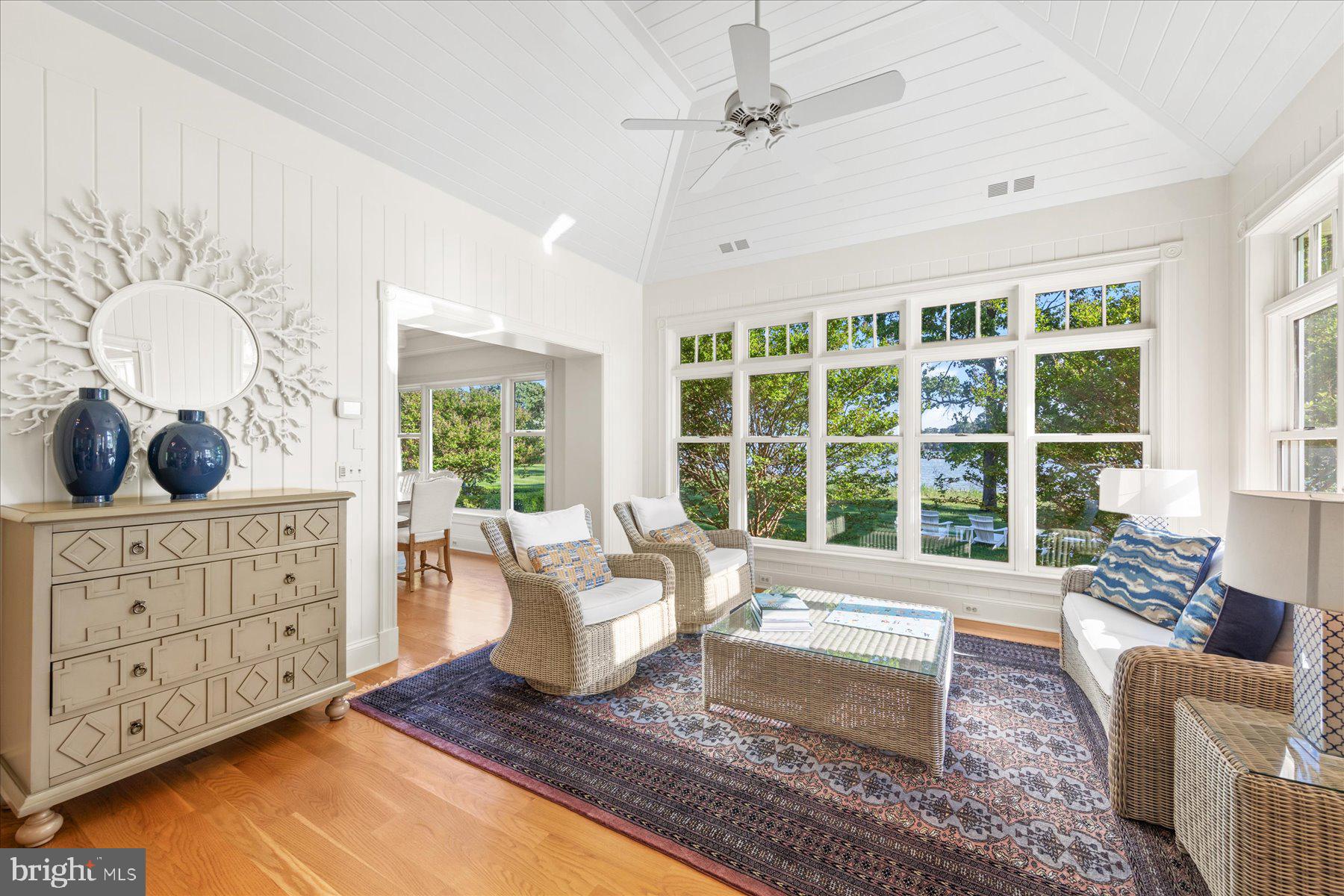 ROYAL OAK - Residential