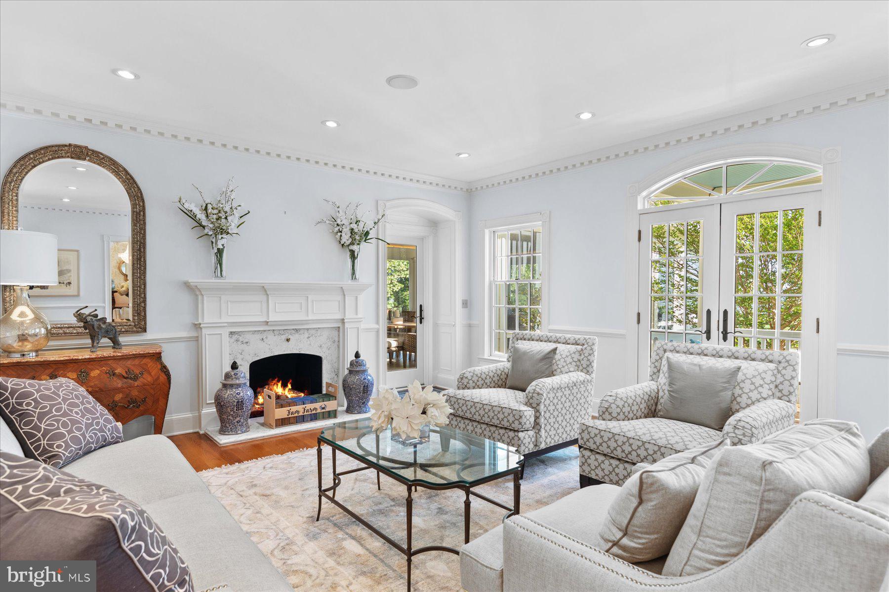 ROYAL OAK - Residential